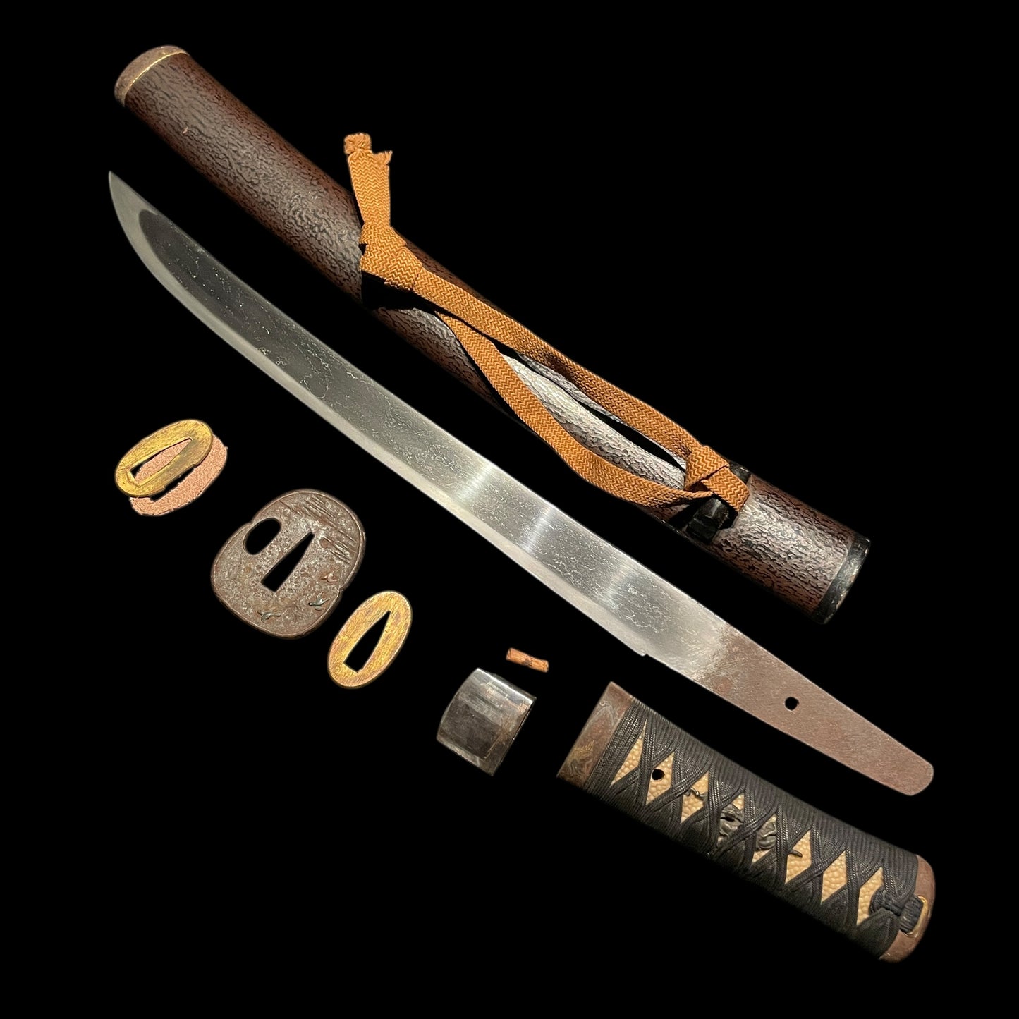 Hirazukuri Tanto with Shirasaya, Doragon Menuki, Edo period mumei