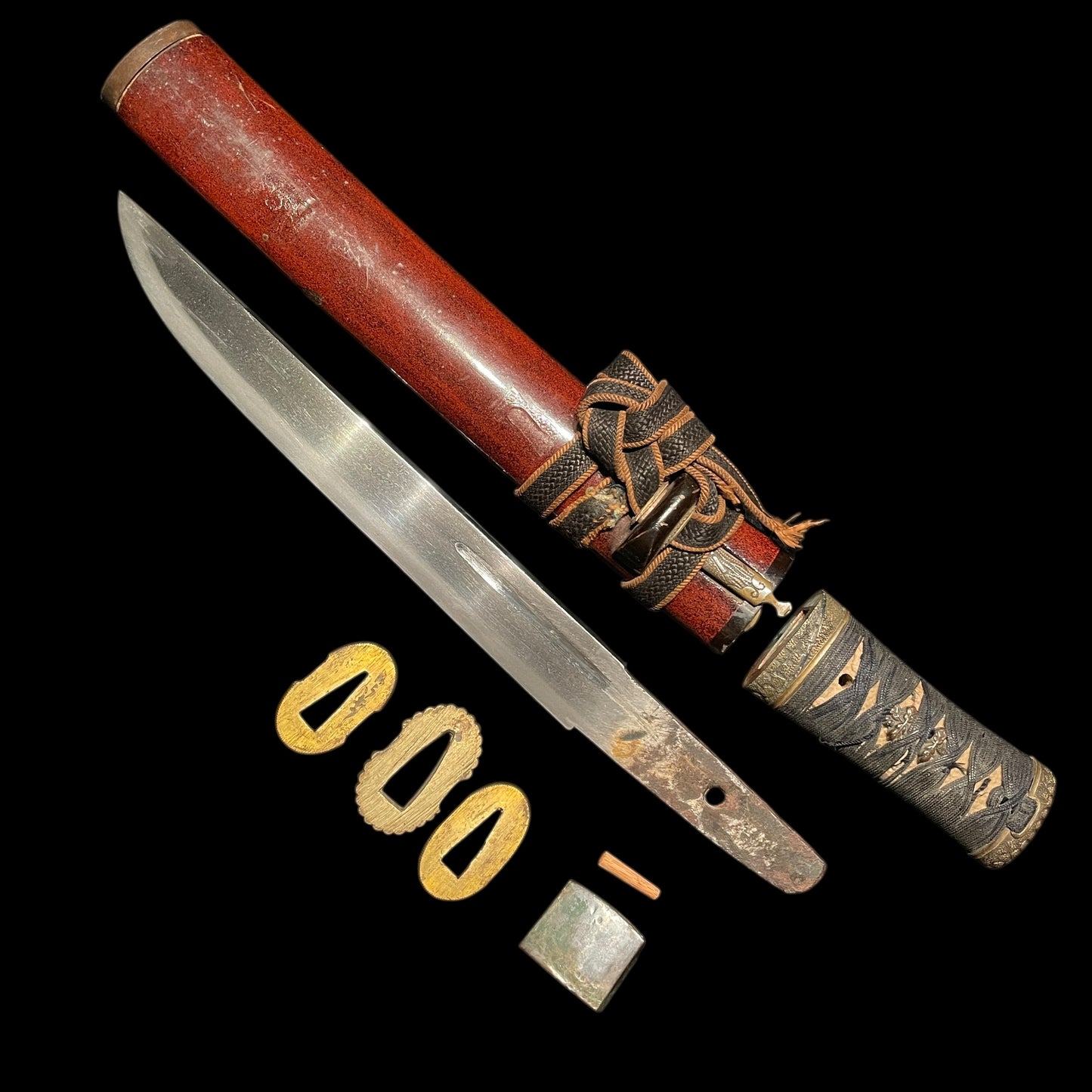 Red Matsushiro Koshirae Tanto, 松代拵短刀, with Kozuka and Kogai, Edo period mumei
