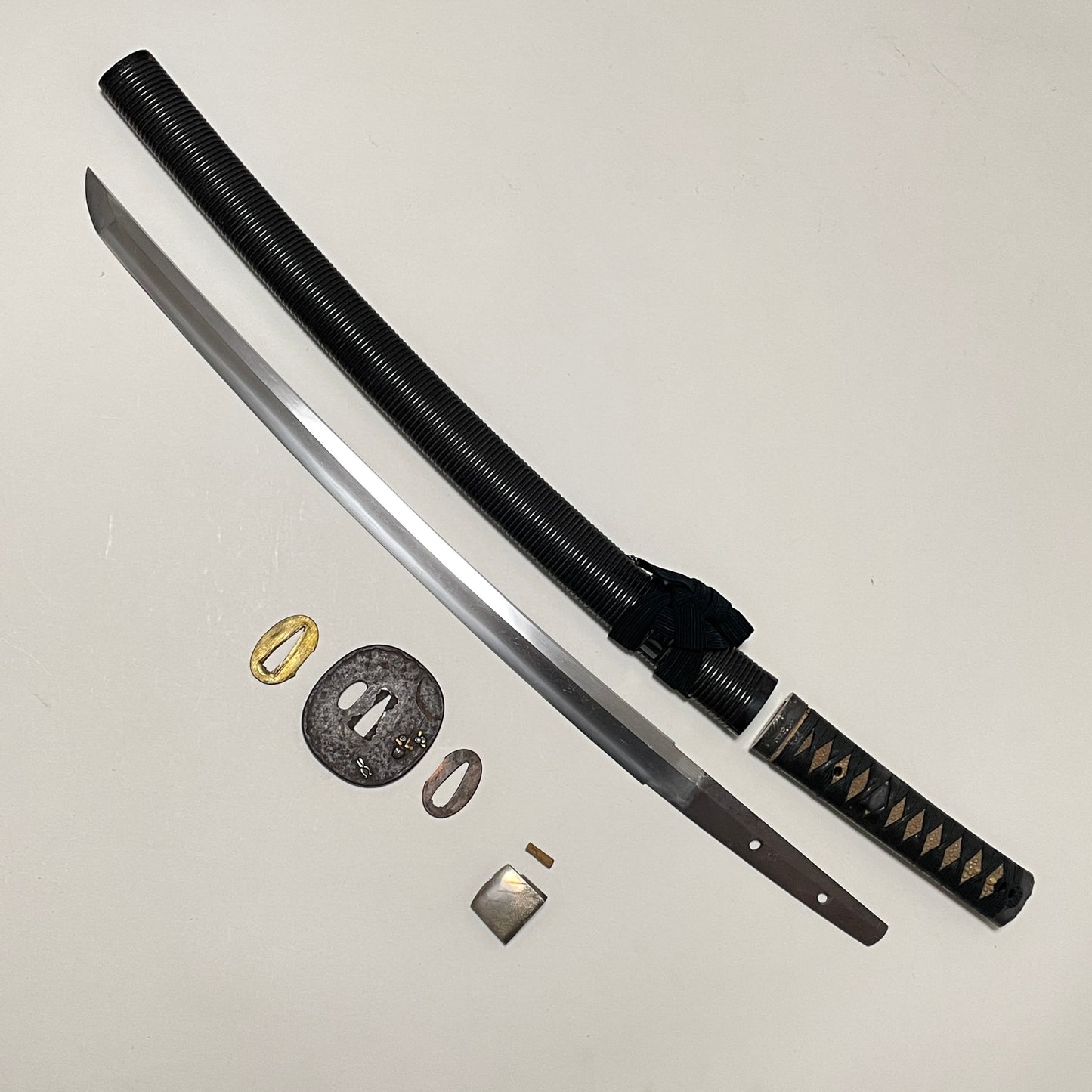 Tengu-Kashira 貞行 Sadayuki signed Wakizashi, Tsuchiya Shomin 土屋正珉 signed Fuchi