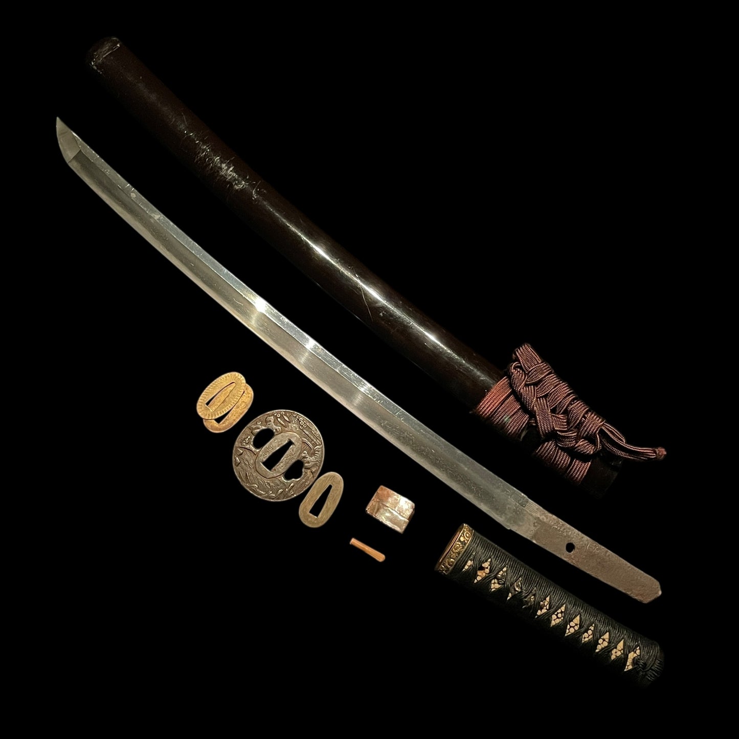 Mitsu 光 signed WAKIZASHI, 江州住宗典 signed Tsuba, Edo period