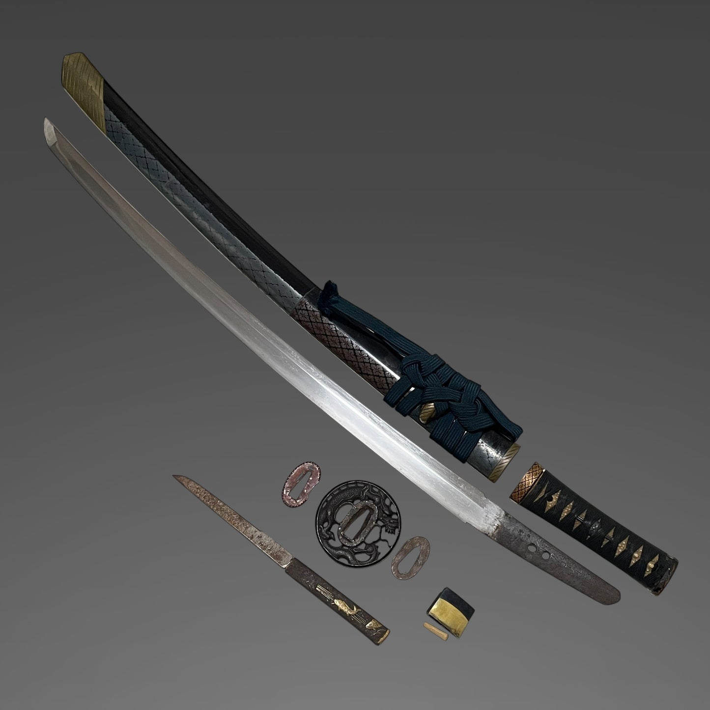 Omeshi-Koshirae お召拵え Wakizashi, Bishuosafune Sukemitsu February 1471 signed, Muromachi period