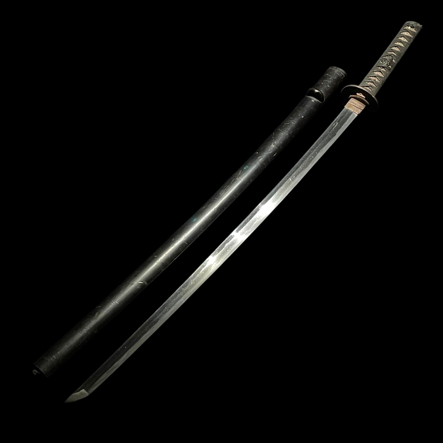 Black KATANA, Yamashirokoku Fushimiju Kaneie signed Tsuba,Dragon Menuki