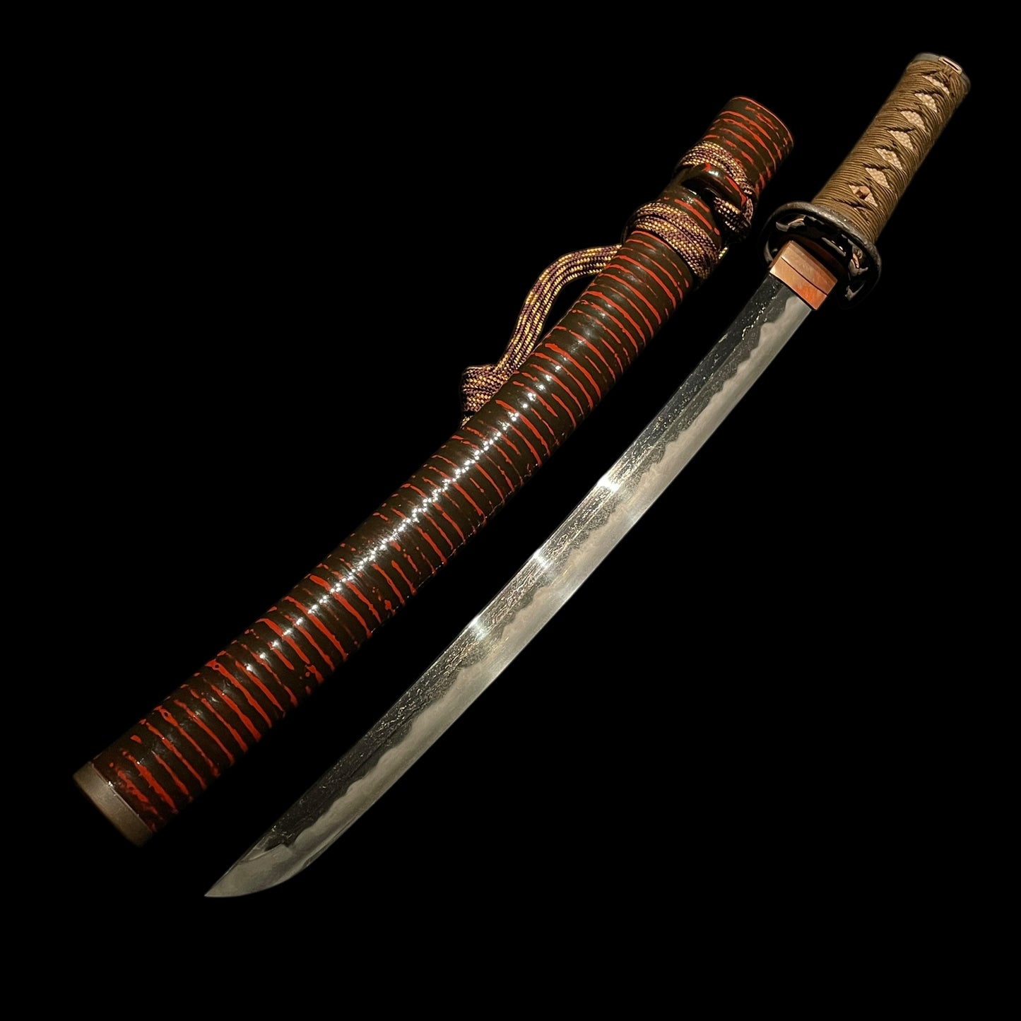 Banshuju Munenaga 播州住宗長 signed Red Wakizashi, with Kozuka, Edo period