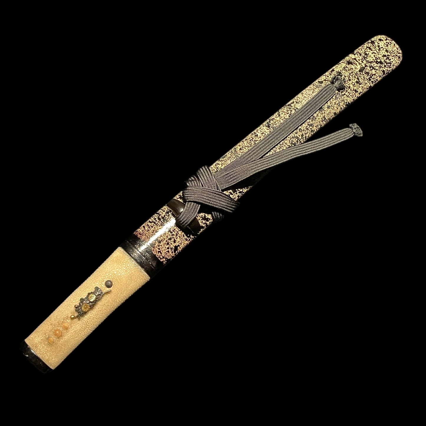 Kawarizukuri-TANTO 変造短刀, Aikuchi Koshirae 合口拵, Edo period mumei