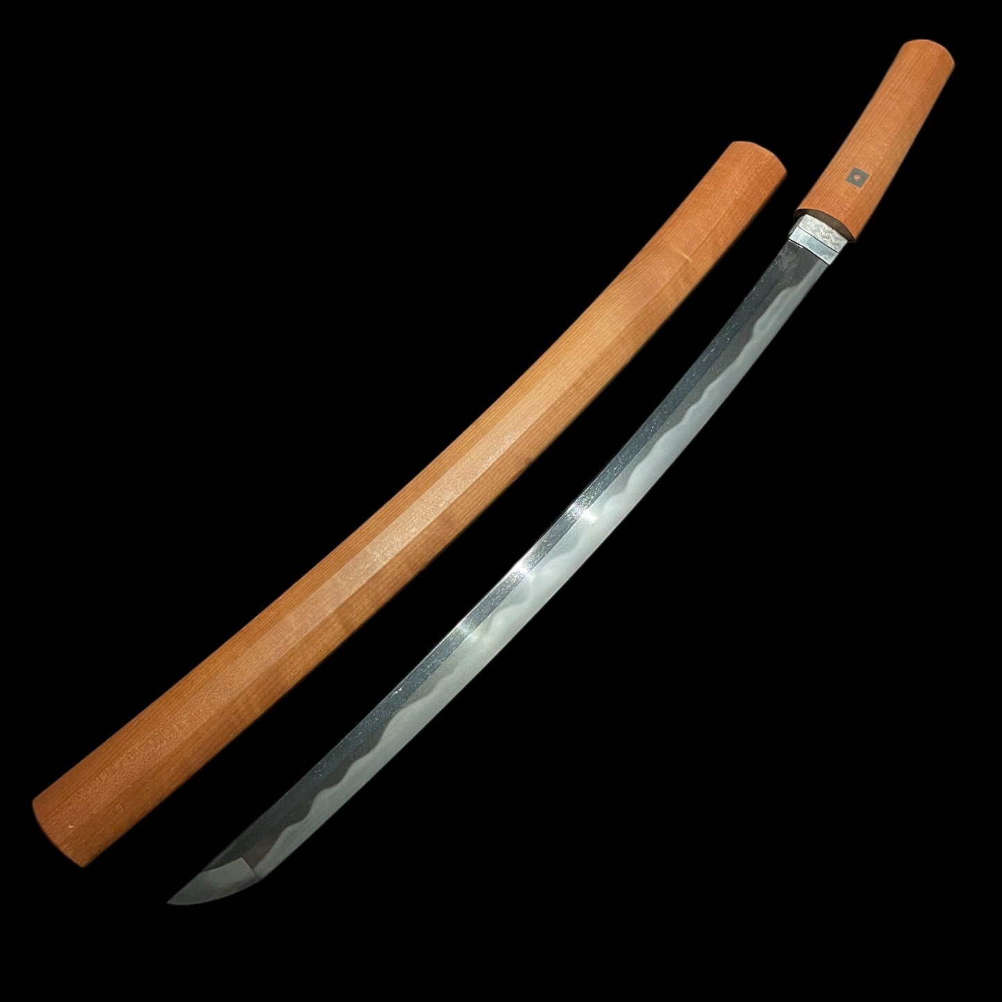 Toranba 濤乱刃 WAKIZASHI, Choshuhagiju Sakunoshin Tomohisa 長州萩住作之進友久 signed TSUBA