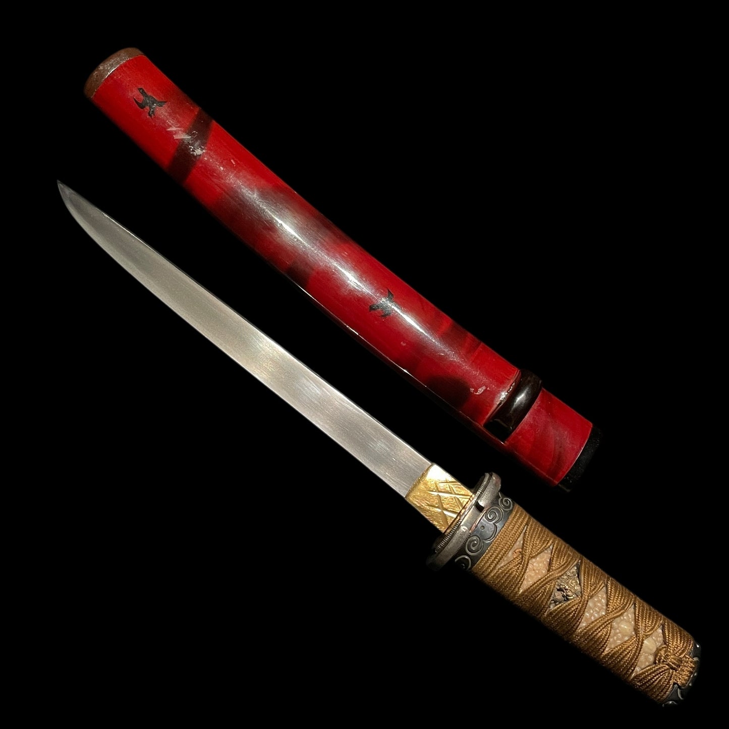 Red TANTO, 包真 Kanezane signed, Guribori 倶利彫 Fuchikashira, Muromachi period