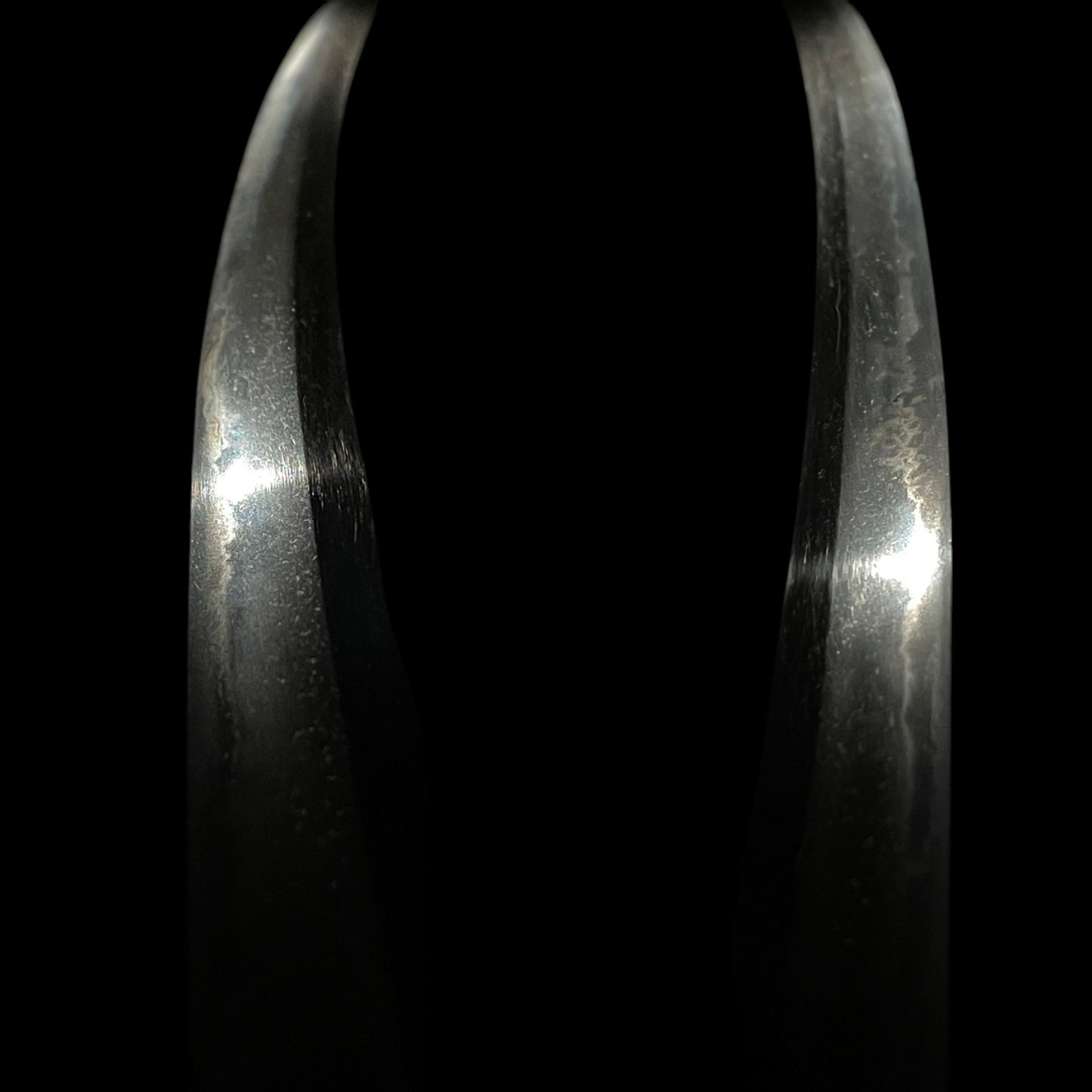KATANA 打刀 with Shirasaya and Koshirae, Muromachi period mumei