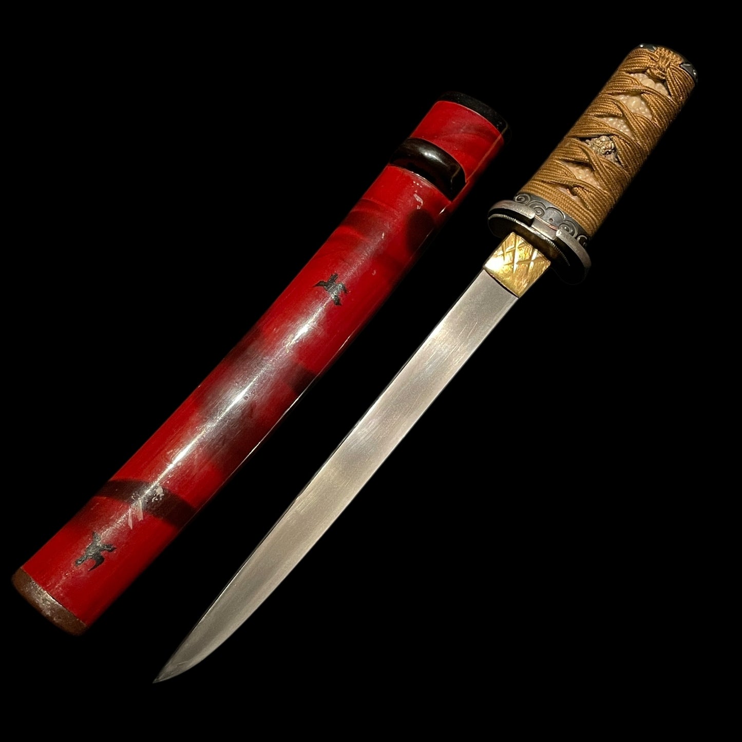 Red TANTO, 包真 Kanezane signed, Guribori 倶利彫 Fuchikashira, Muromachi period