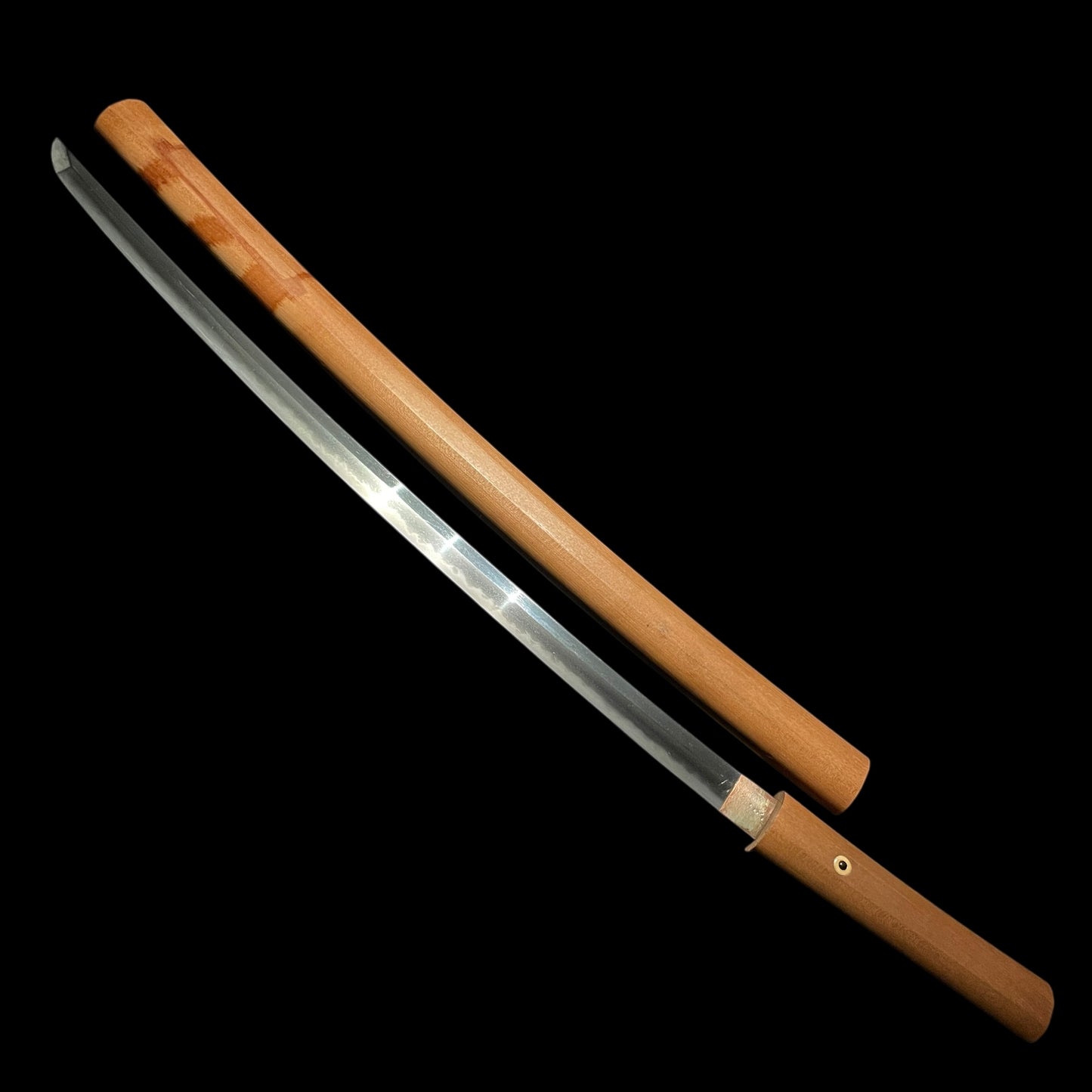 Gunome-Hamon 互の目刃文 Long WAKIZASHI, 十三 signed, Late Muromachi period