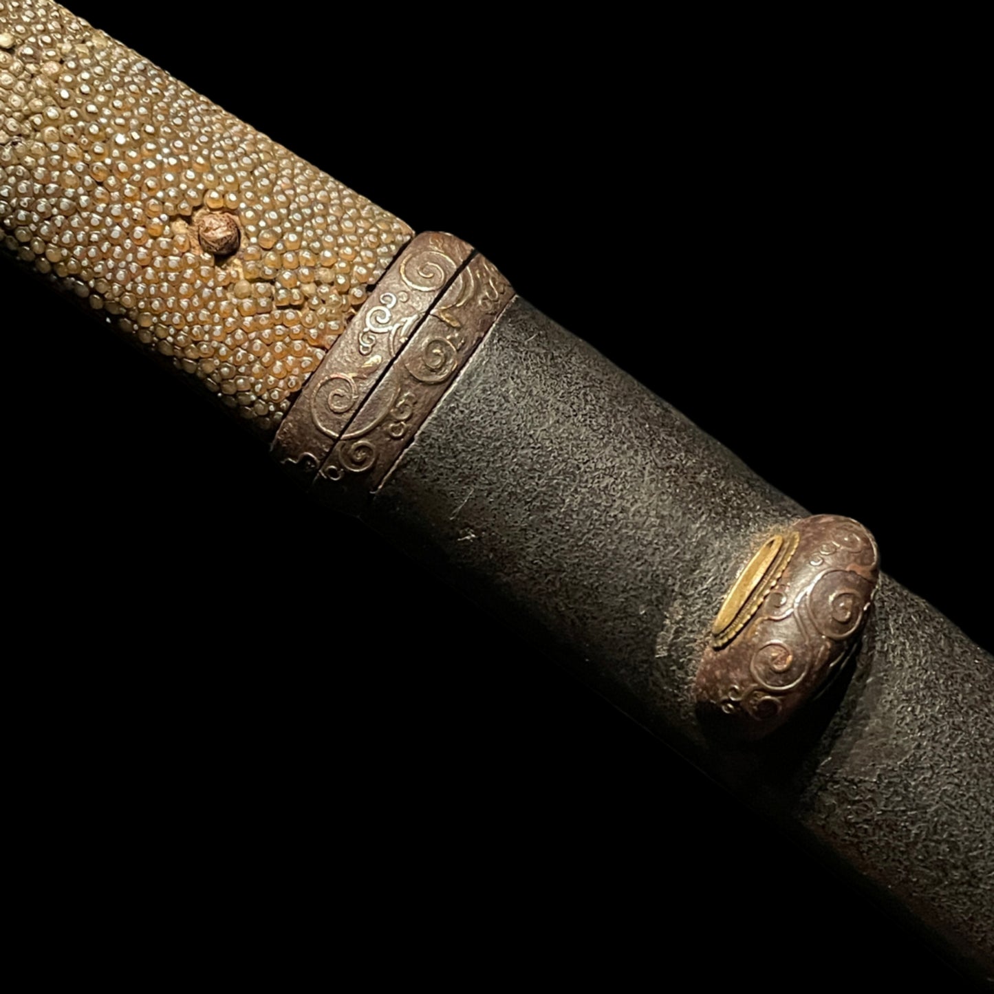Aikuchi Koshirae Sunnobi-Tanto 合口拵寸延短刀, Bonji 梵字 blade, Edo period mumei