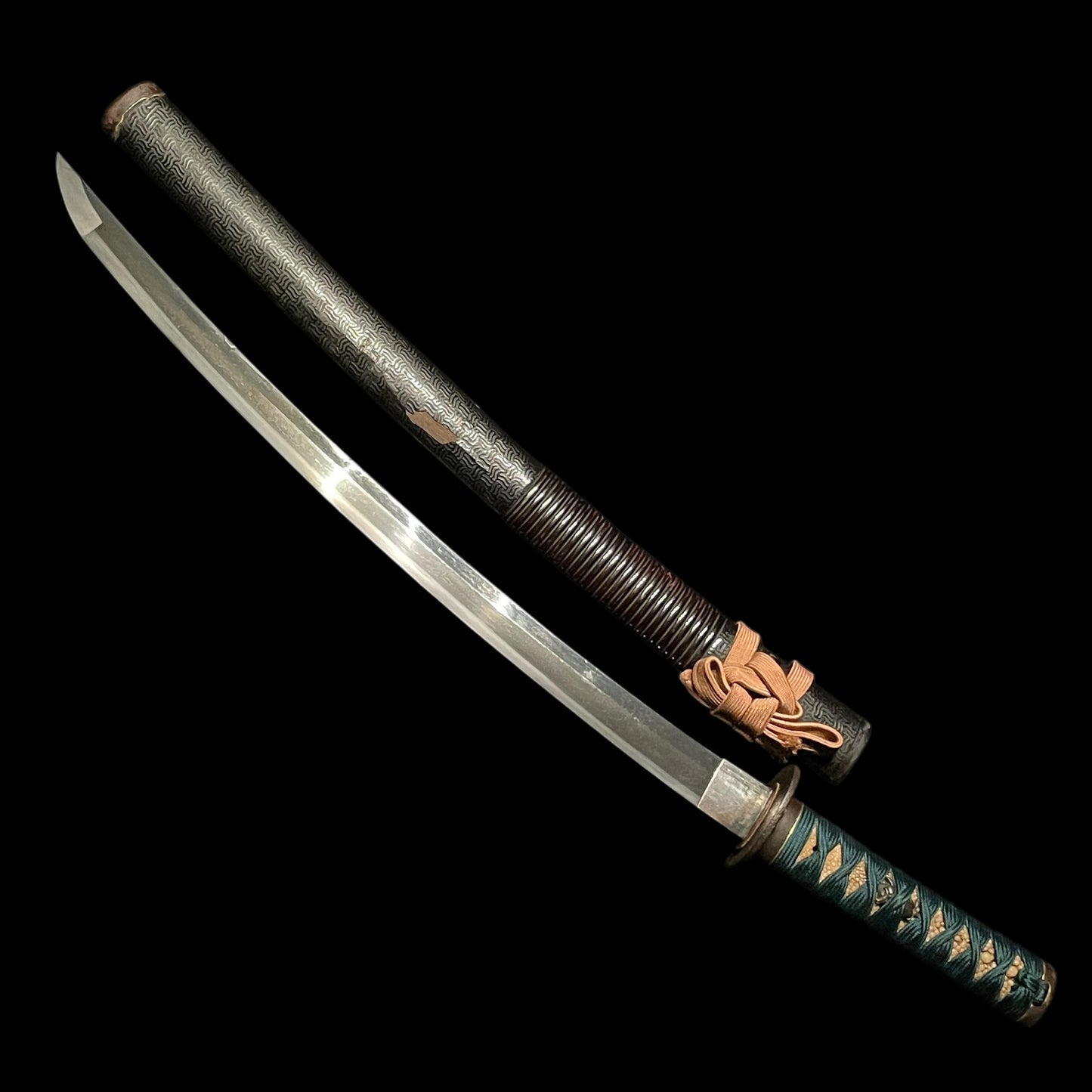 Bishuosafune Yukimitsu 備州長船行光 signed WAKIZASHI,Buffalo Menuki and Gourd Tsuba