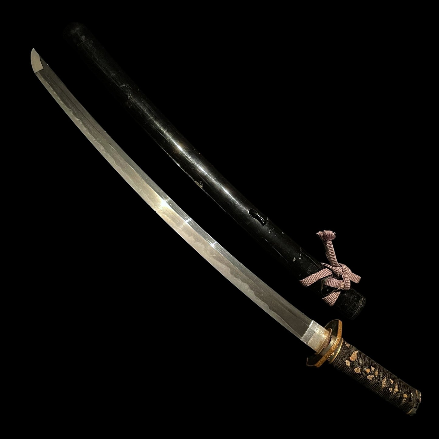 KIKUMON 菊紋 Long Wakizashi, Kawachinokami Sukesada 河内守祐定 signed, Edo period