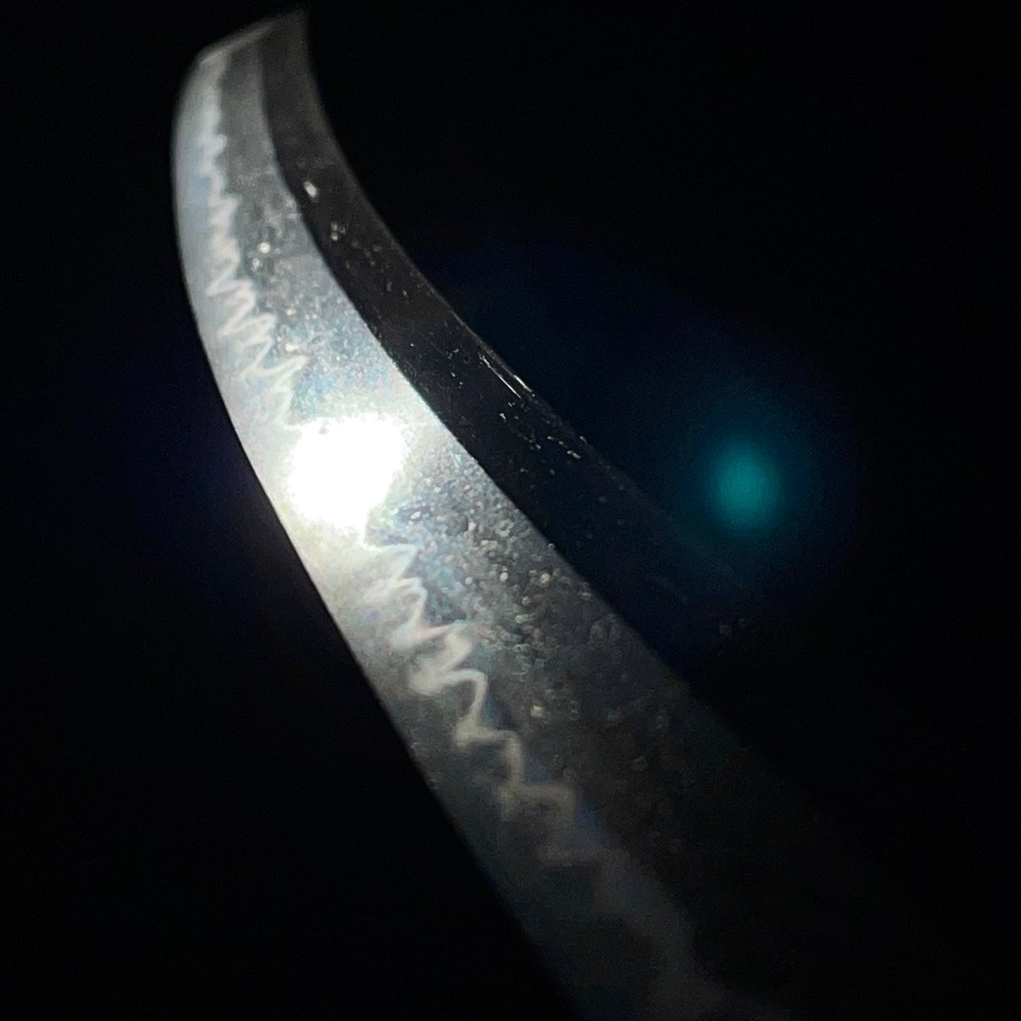 Gunomemidare 互目乱 Polished WAKIZASHI, Edo period mumei