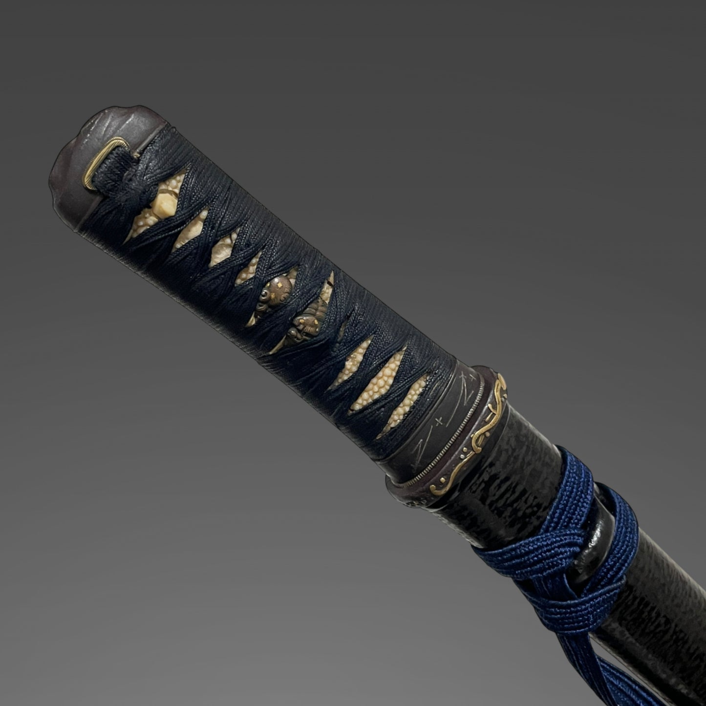 Unokubi-Zukuri 鵜首造 Heavy TANTO with Kozuka, Edo period mumei