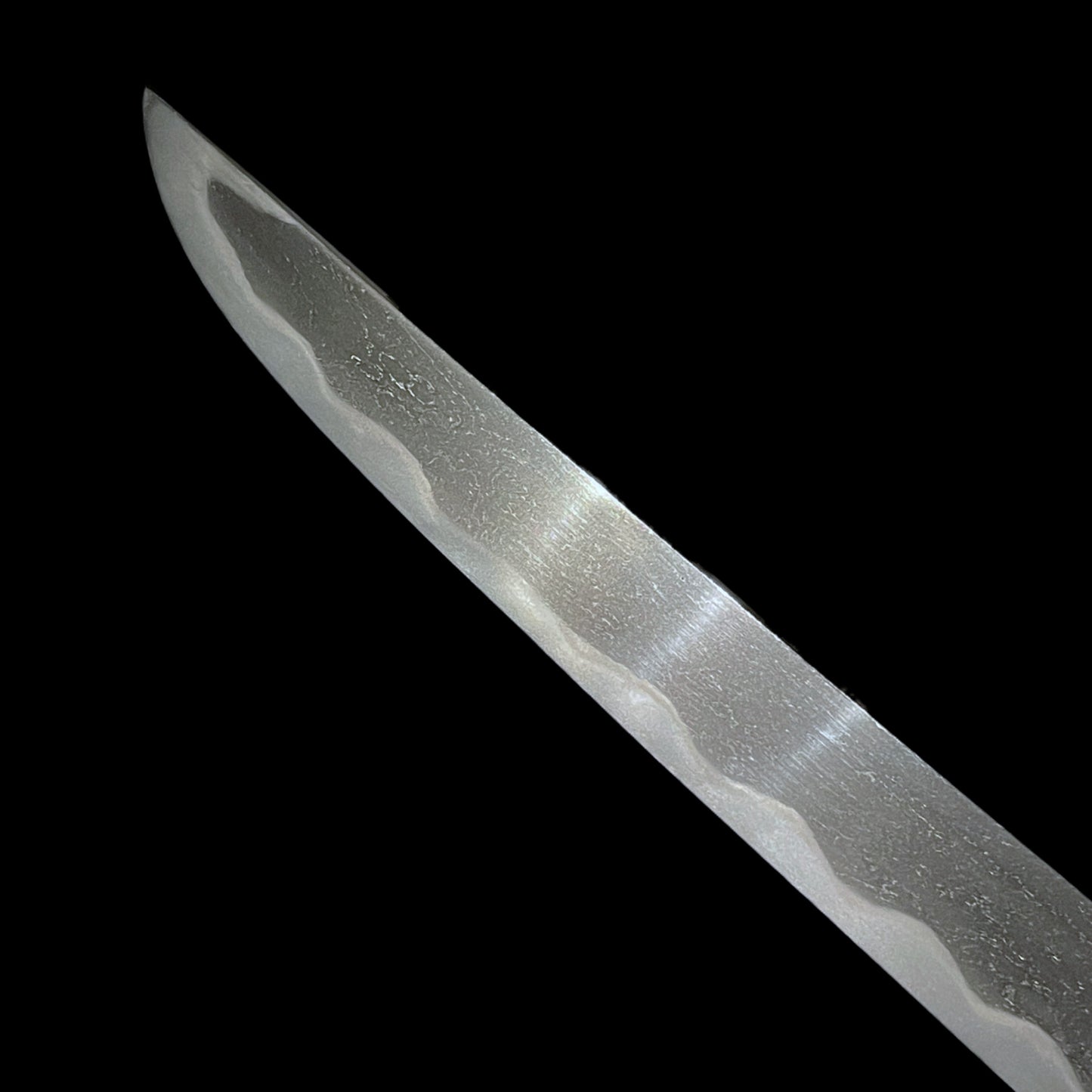 Wide and Thick TANTO in Shirasaya, Late Edo Bakumatsu period mumei