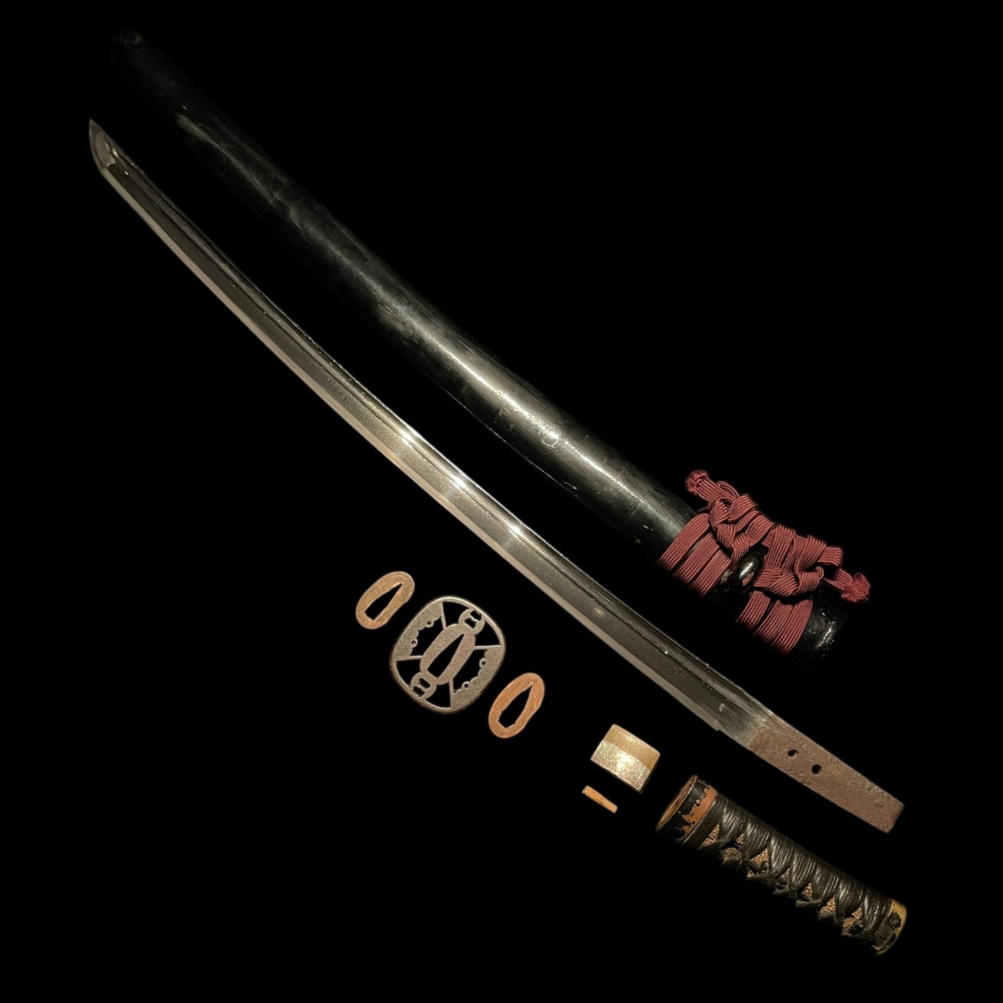 Bohi 棒樋 Long Wakizashi, Iron Sukashi Tsuba, Edo period mumei