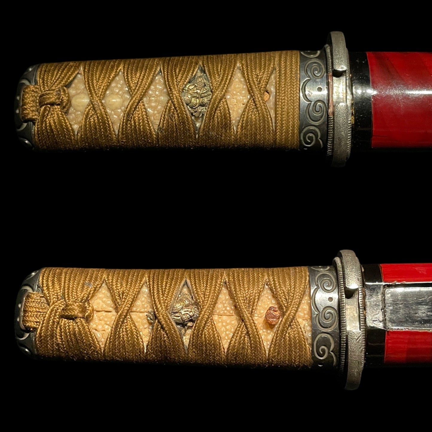 Red TANTO, 包真 Kanezane signed, Guribori 倶利彫 Fuchikashira, Muromachi period