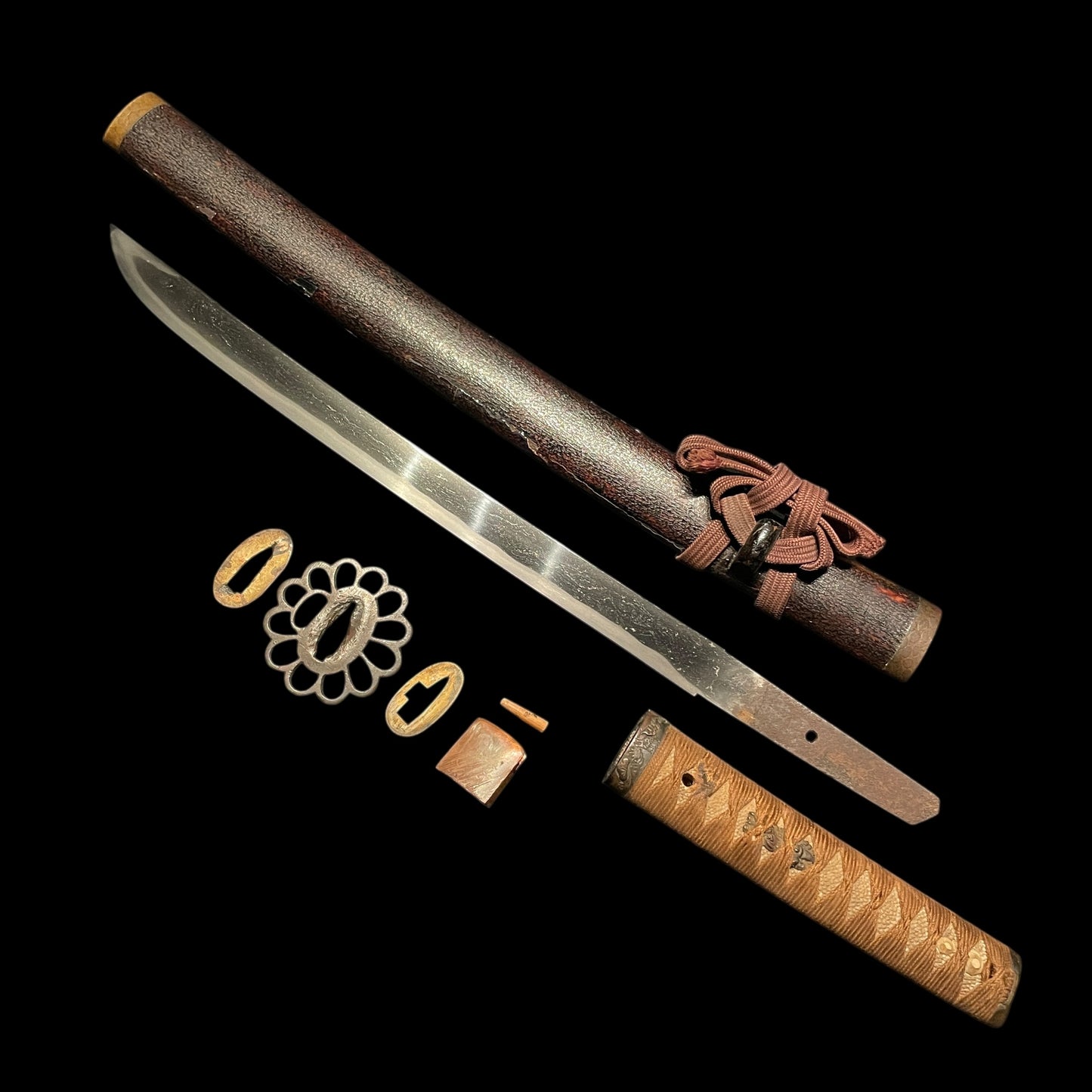 Hirazukuri Wakizashi, Yamagane Tsukashi Tsuba 山銅透鍔, Edo period mumei
