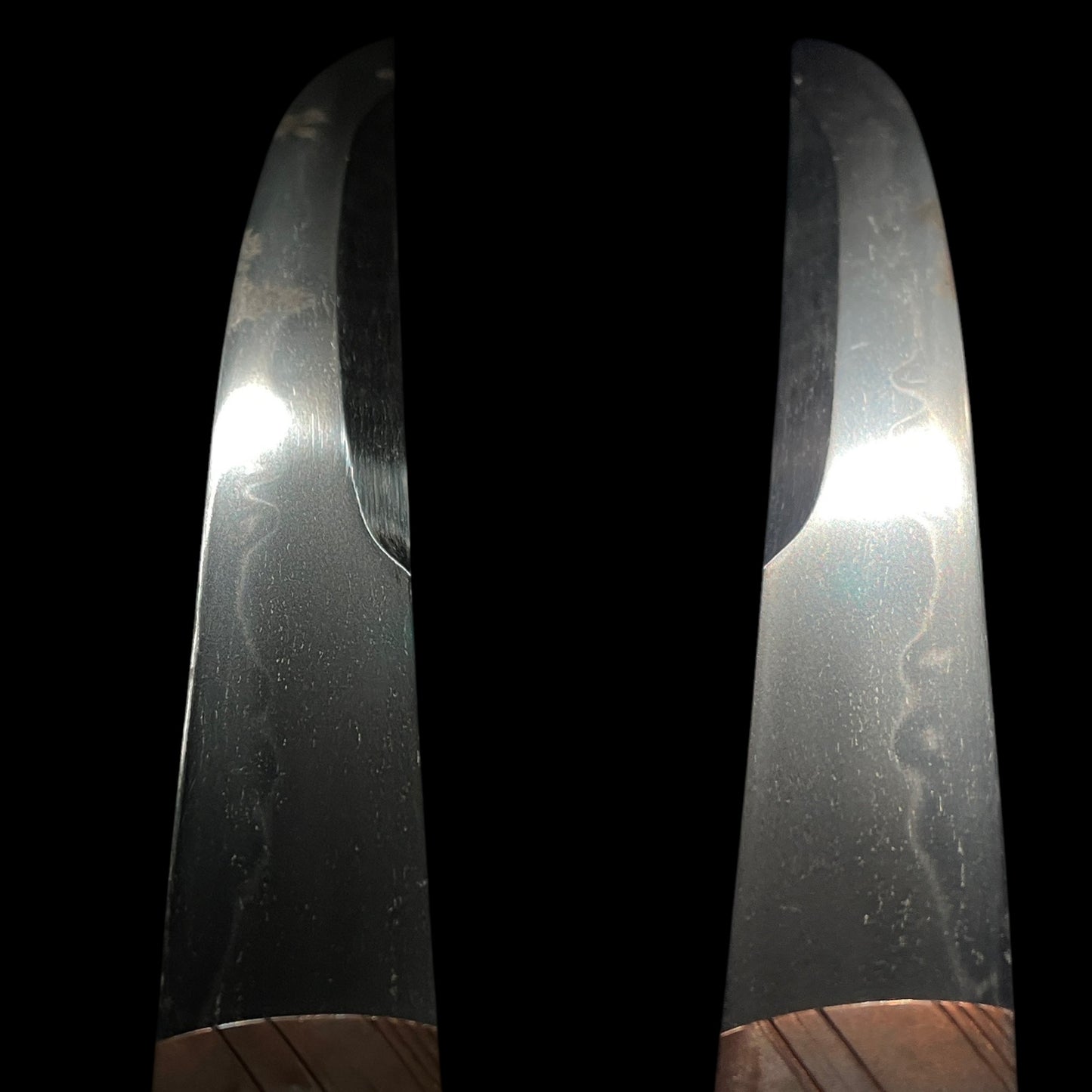 Unokubi TANTO, Mino style Mantis Fuchikashira, 堺包重鶴田新蔵 signed, Hanaguruma Tsuba