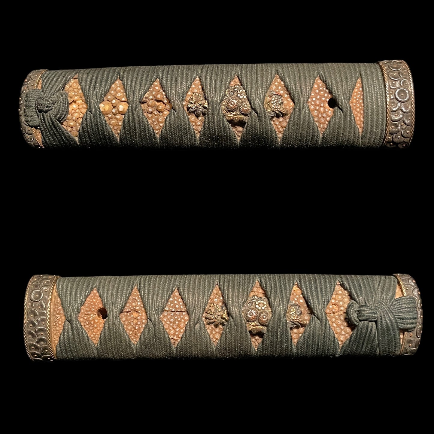 Oozori 大反 WAKIZASHI, Sue-Koto 末古刀, Matsuba 松葉 Fuchikashira, Muromachi period