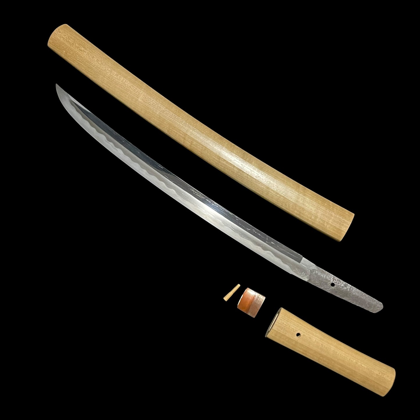 Shobuzukuri Wakizashi 菖蒲造脇差、 Kanemitsu 兼光 signed, Muromachi period