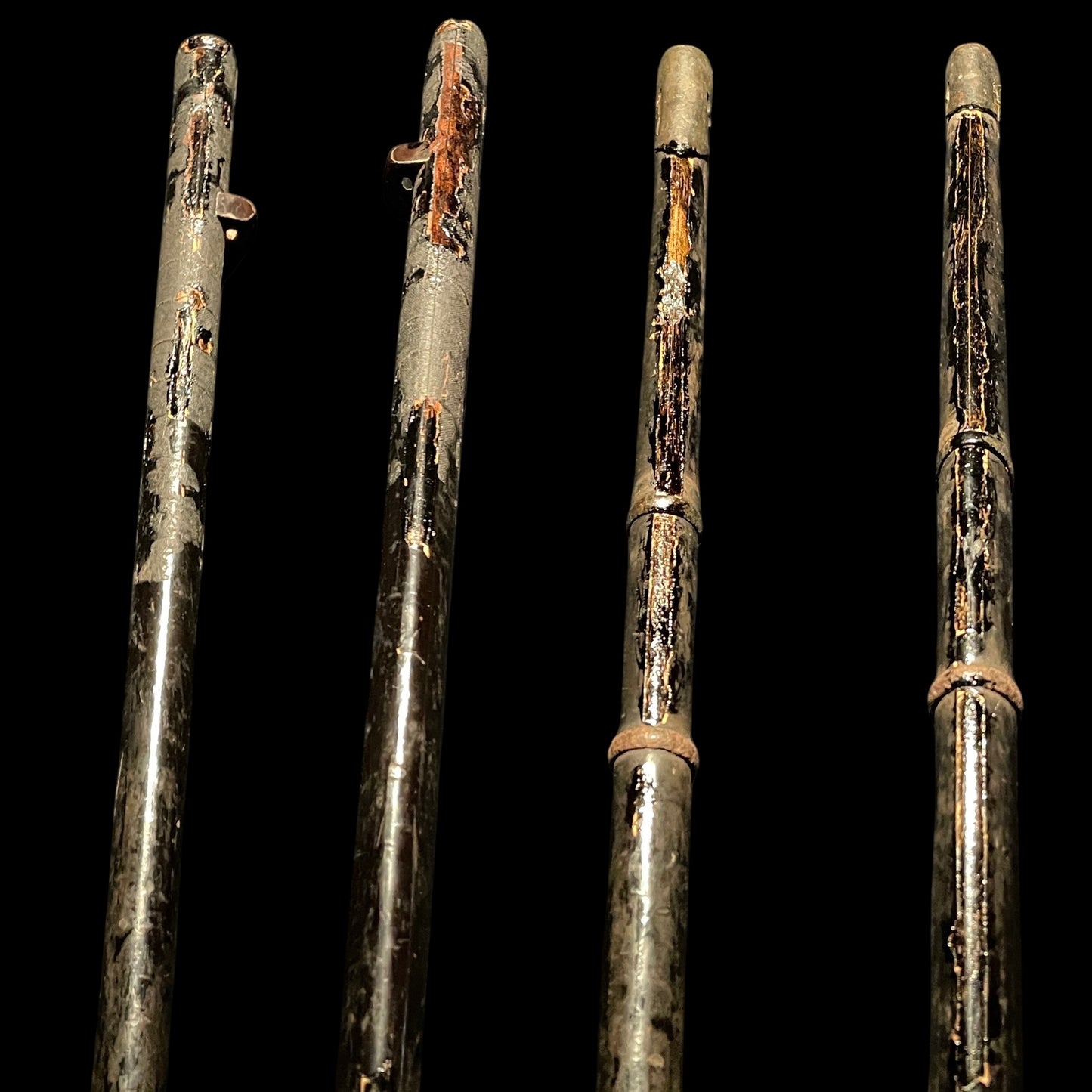 KATANA 打刀 with Shirasaya and Koshirae, Muromachi period mumei