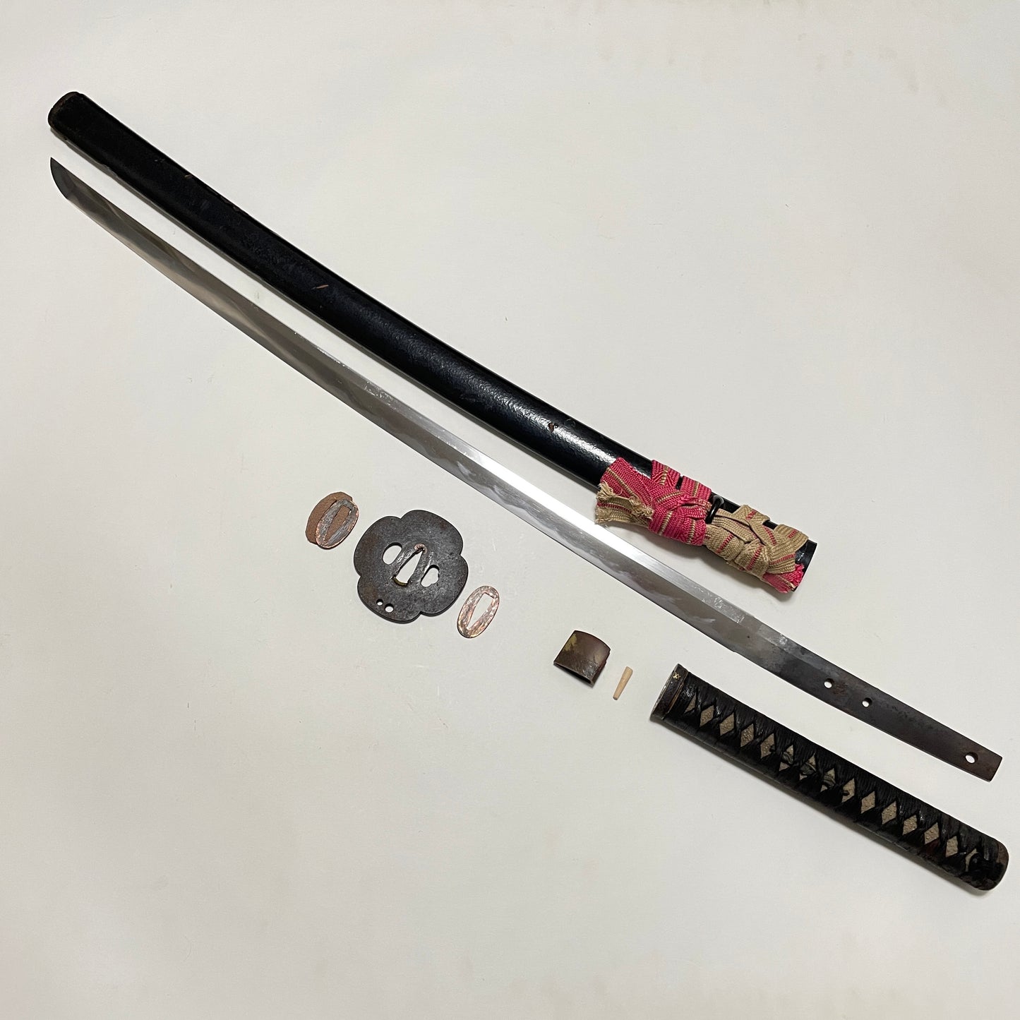 Black KATANA, Bushuju Kunihiro 武州住国廣 signed TSUBA, Edo period mumei