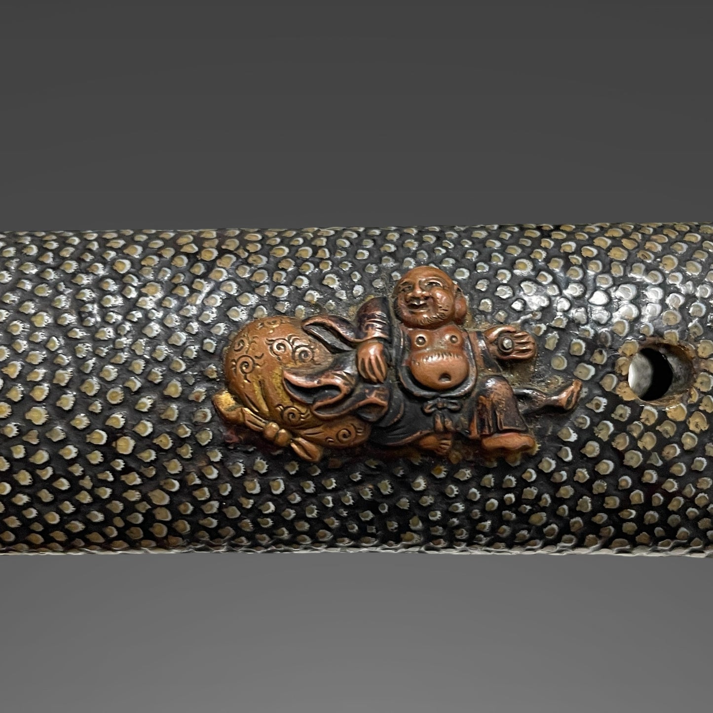 Rayskin Koshirae 鮫皮研出拵, Jumyo 壽命 Wakizashi, Muromachi period, with Shirasaya