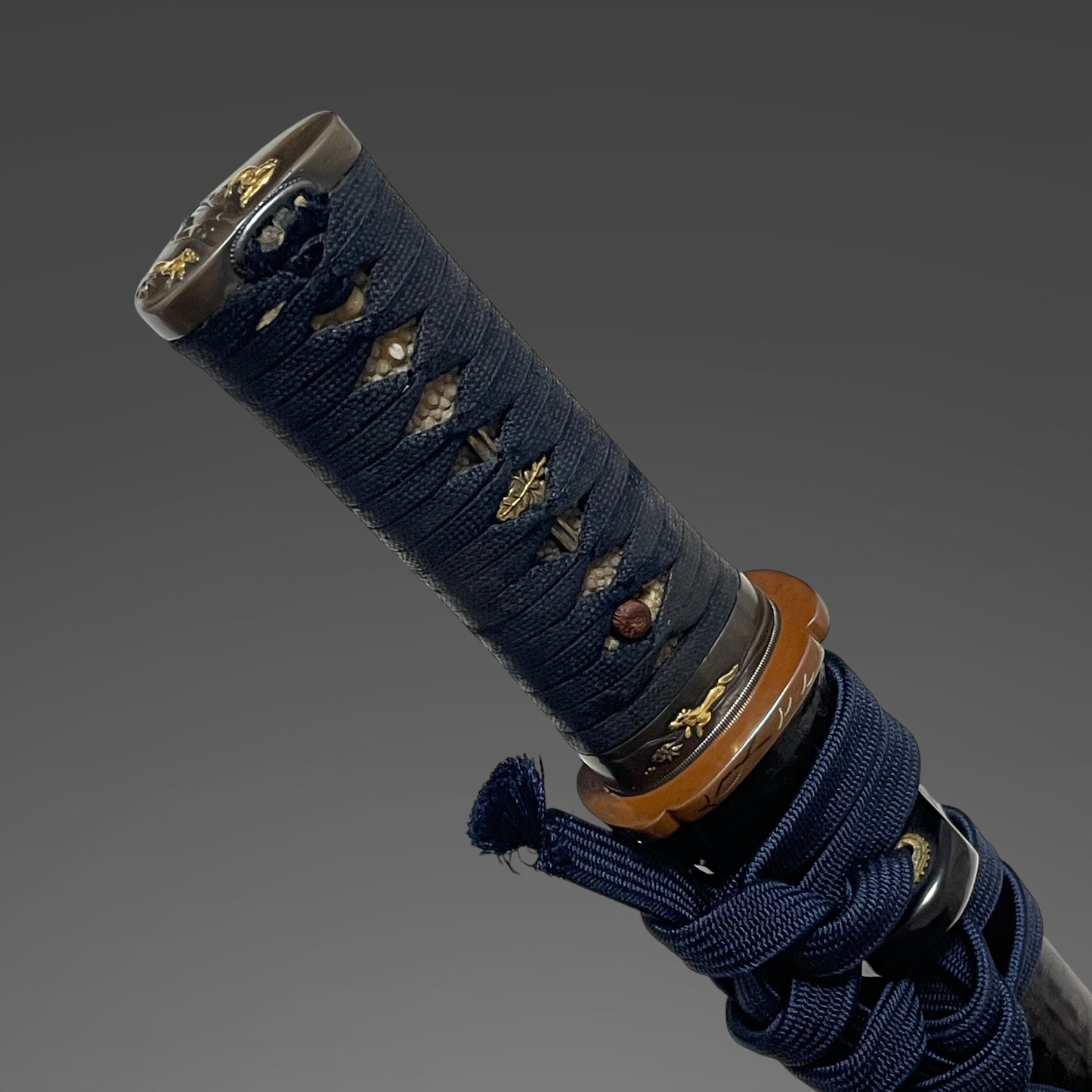 Kawarinuri-Saya 変塗鞘, Horse Fuchikashira TANTO, Edo period mumei