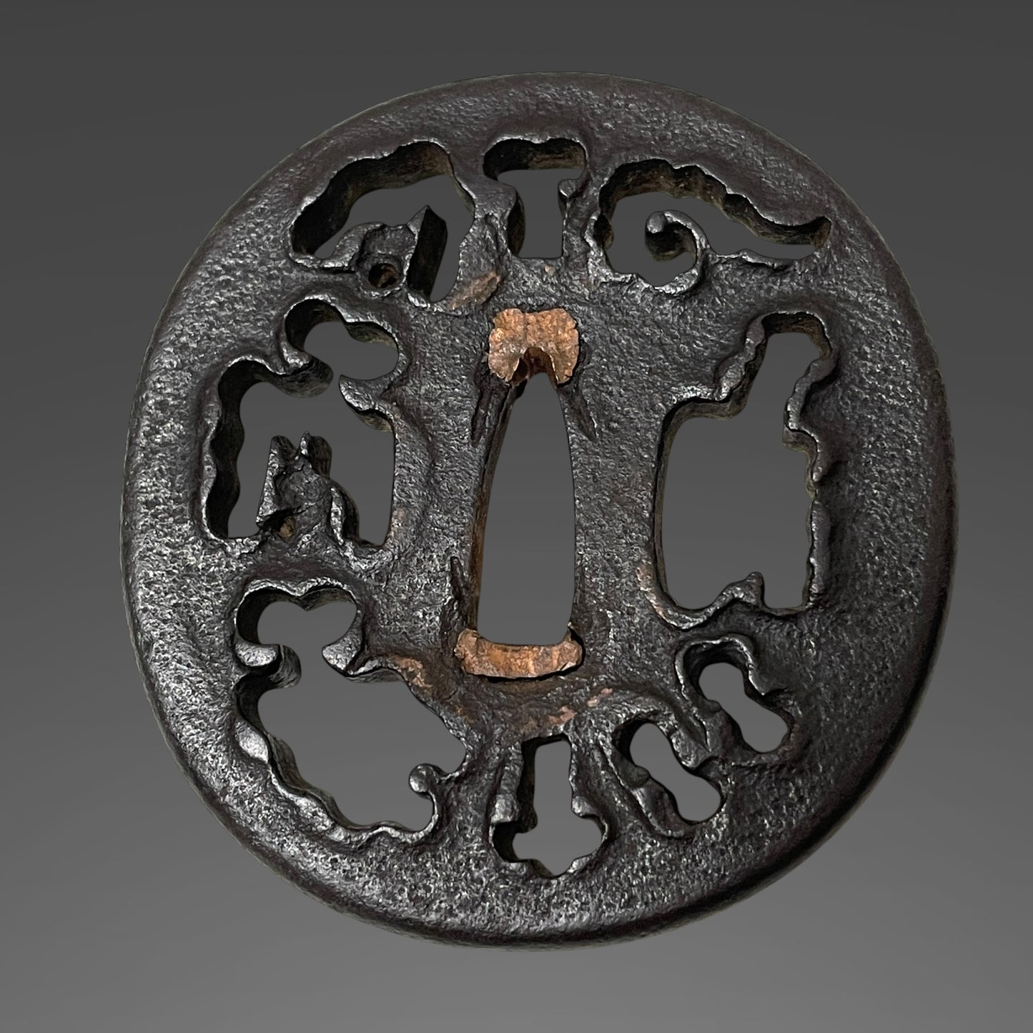 Sanbonsugi hamon 三本杉刃文 Wakizashi, Lotus root Thick Tsuba, Edo period mumei