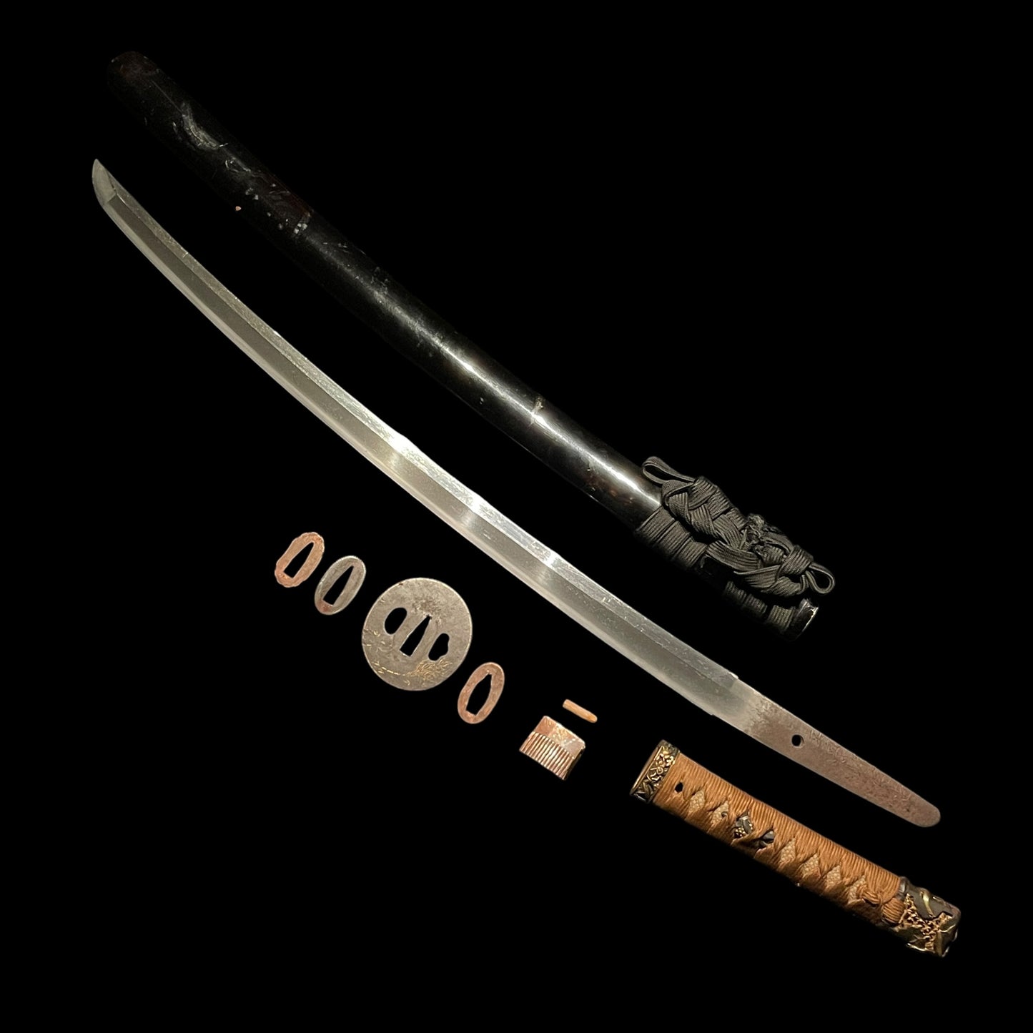 Long Wakizashi, Heianjo Nobuyoshi 平安城信吉 signed, Mantis Signed Fuchi