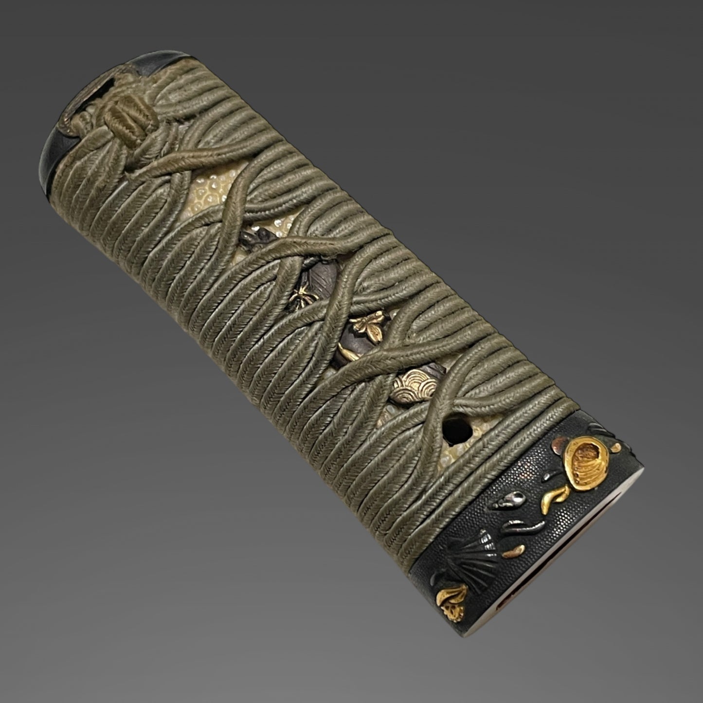 Kunimitsu 國光 signed TANTO, Dragon Kozuka, Shell Fuchi, Muromachi period