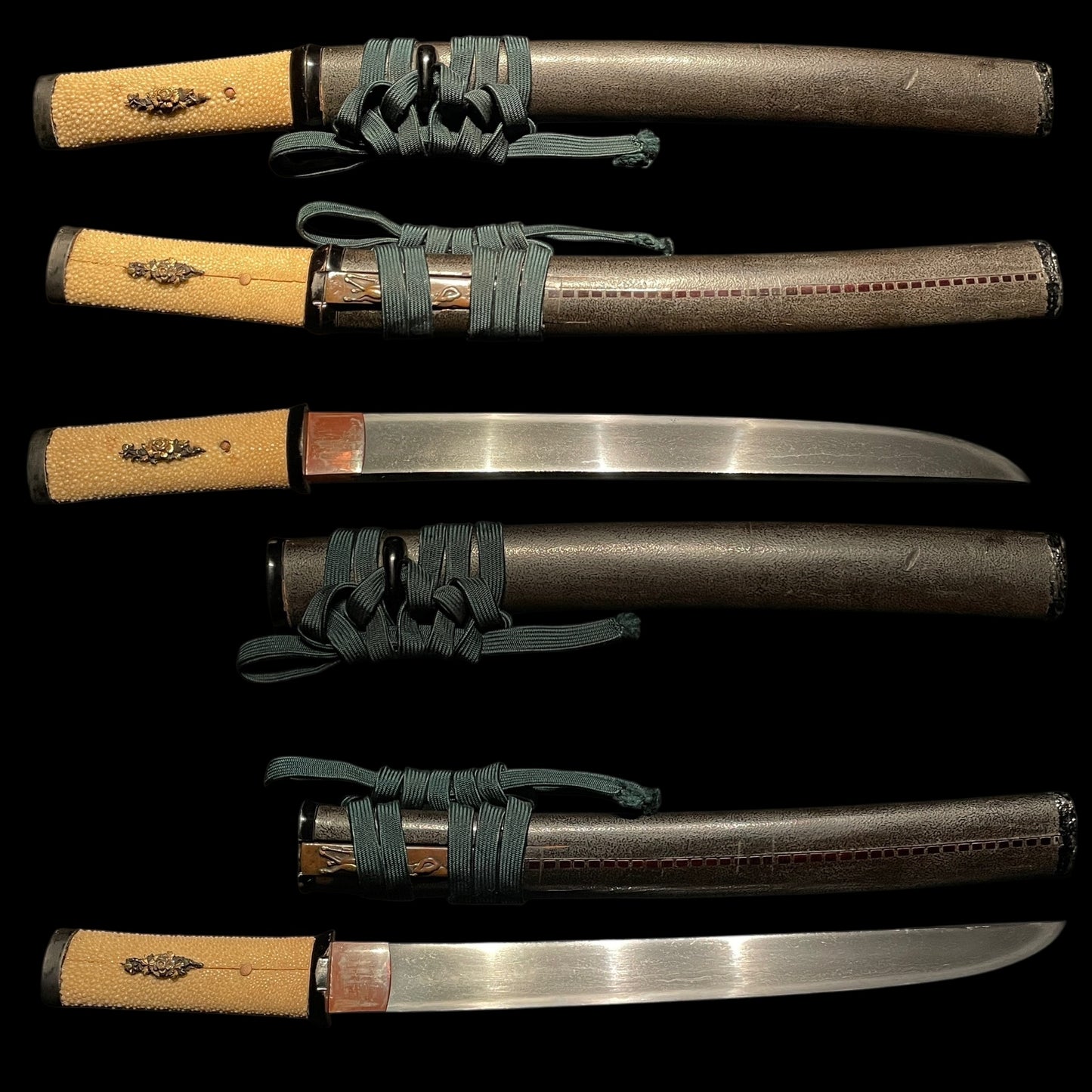 Heavy Aikuchi TANTO,  Sekishuju Kiyoshige 石州住清重 signed, with Kozuka, Edo period