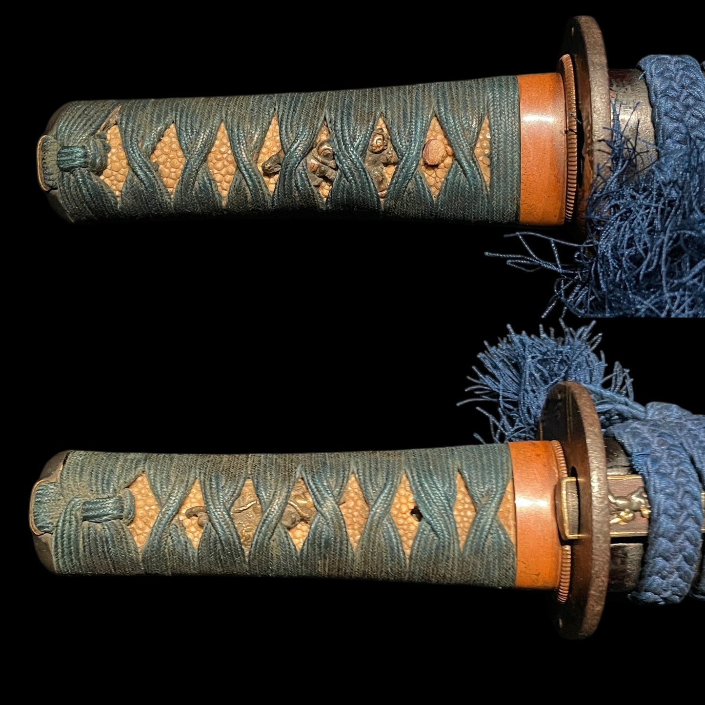 Oomasamehada 大柾目肌 Wakizashi with Kozuka, Edo period mumei