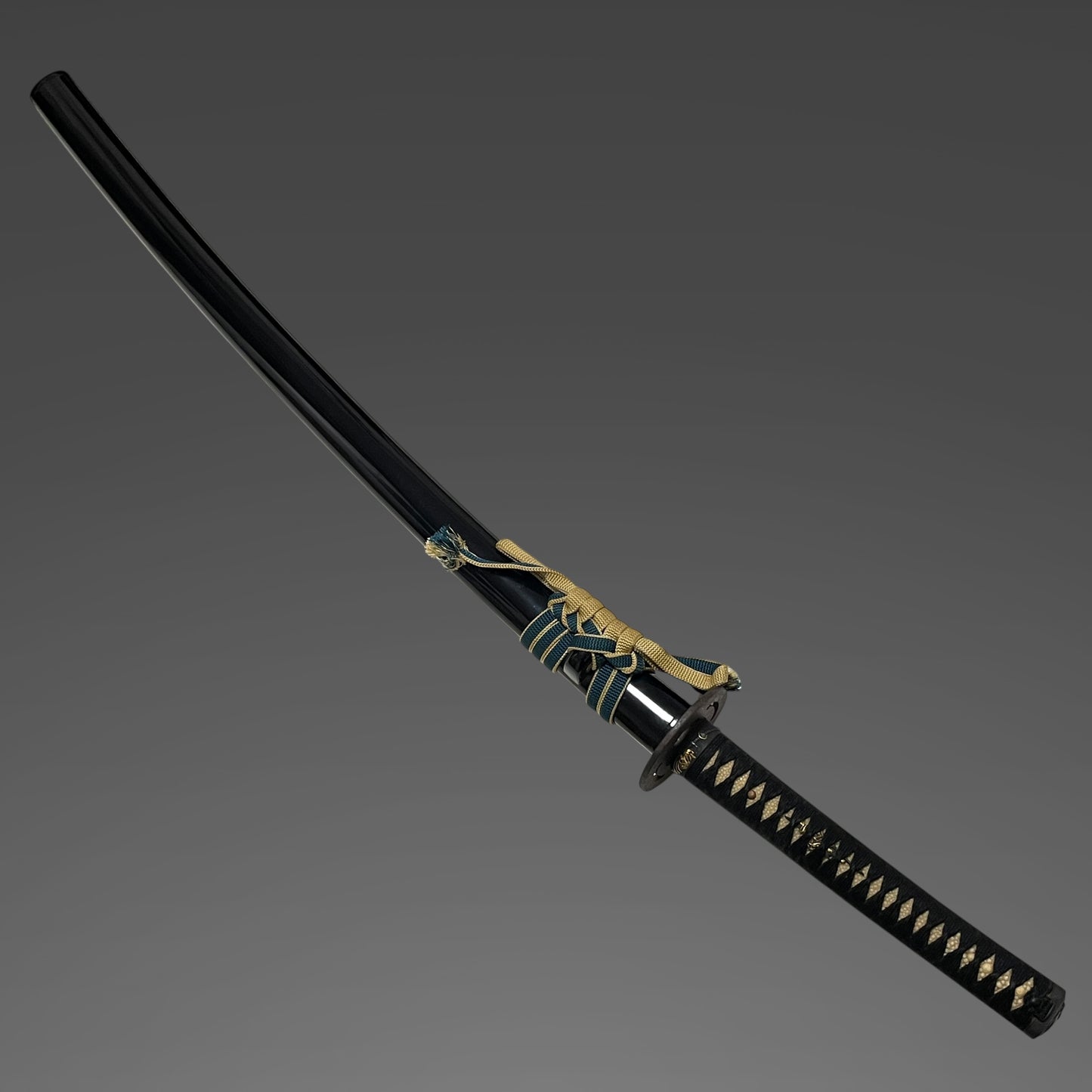 Bishu Nobutaka 尾州信高 Heavy KATANA, 正阿弥兼祐 Shoami Kanesuke signed Fuchi, Edo period