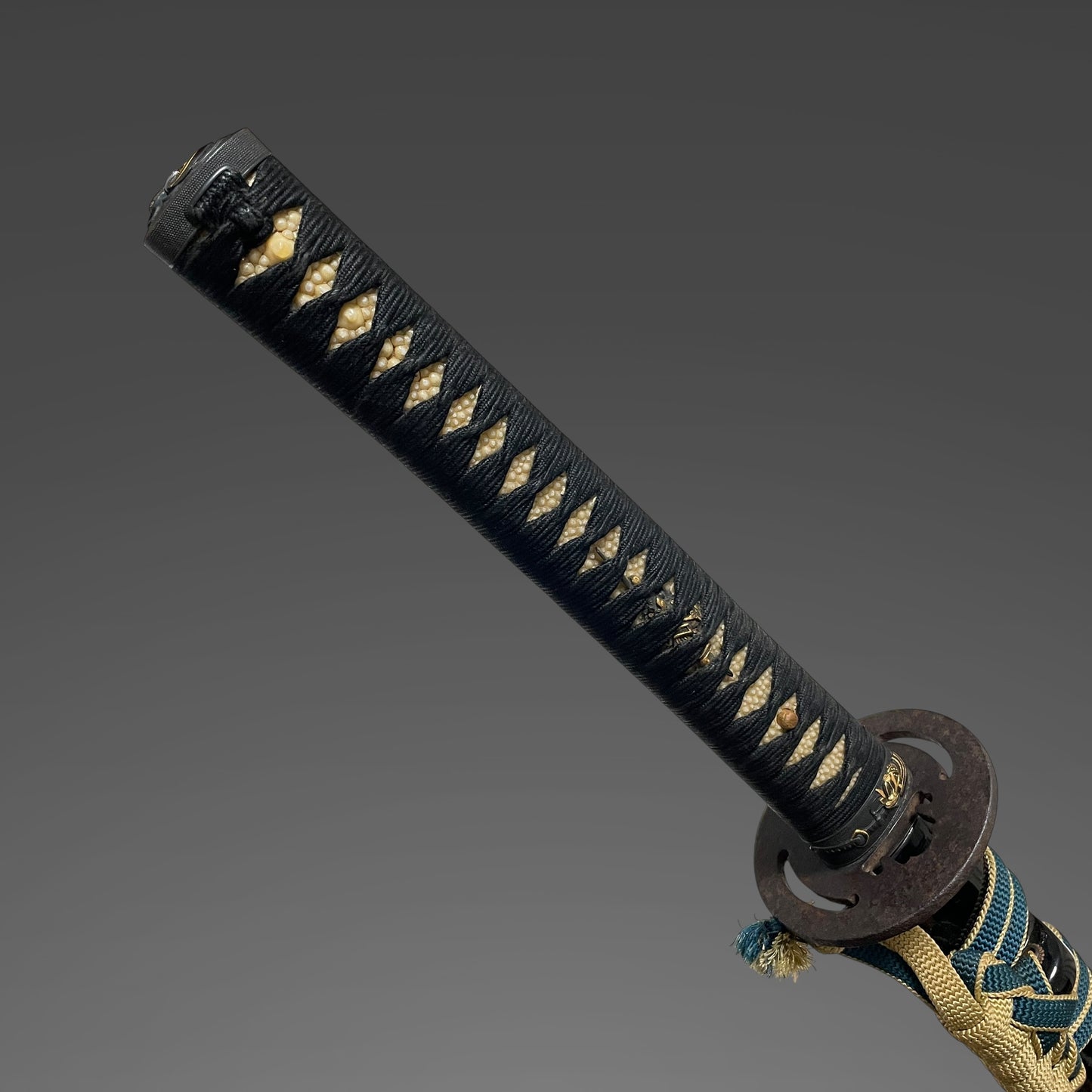 Bishu Nobutaka 尾州信高 Heavy KATANA, 正阿弥兼祐 Shoami Kanesuke signed Fuchi, Edo period