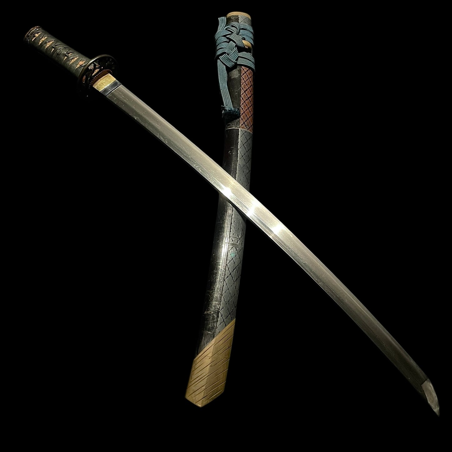 Omeshi-Koshirae お召拵え Wakizashi, Bishuosafune Sukemitsu February 1471 signed, Muromachi period
