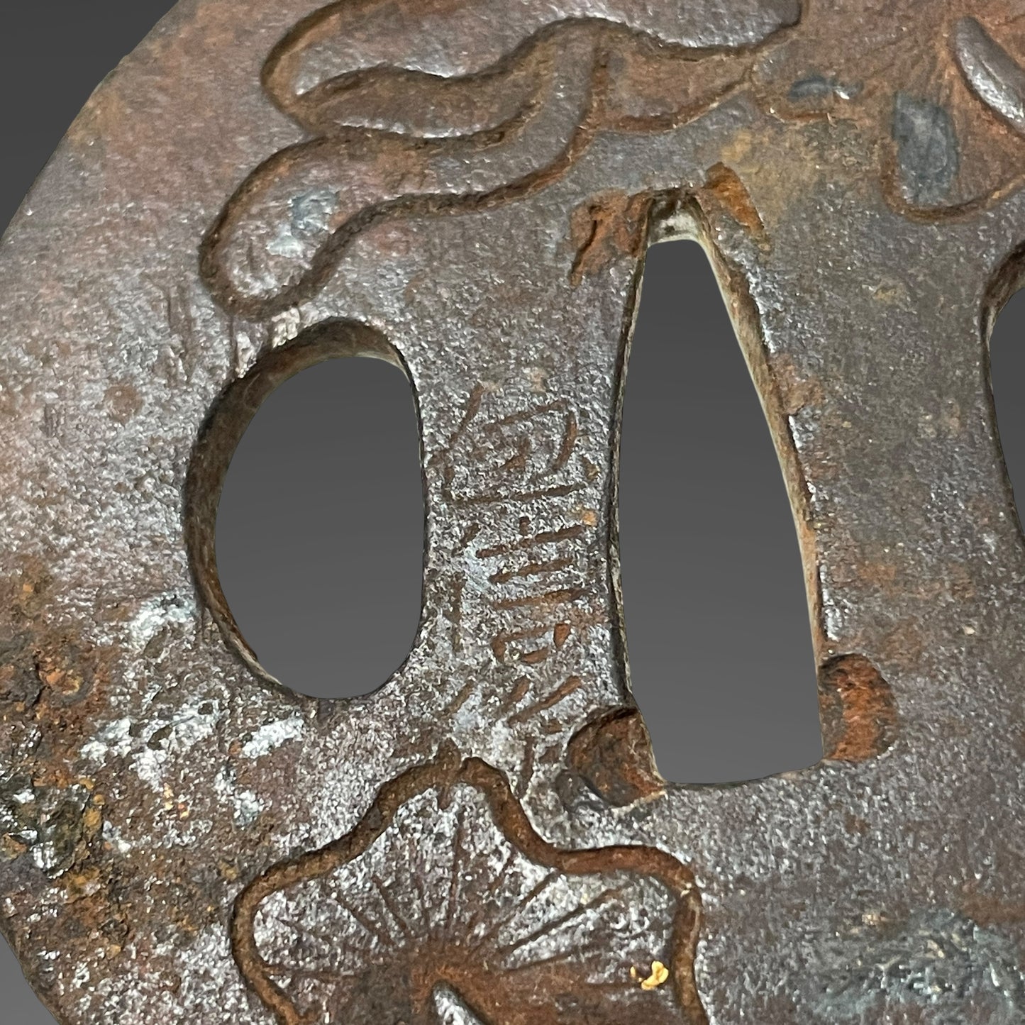 Handachi-Koshirae 半太刀拵 Wakizashi, Kanenobu 包信 signed Mushroom Tsuba, with Shirasaya, Edo