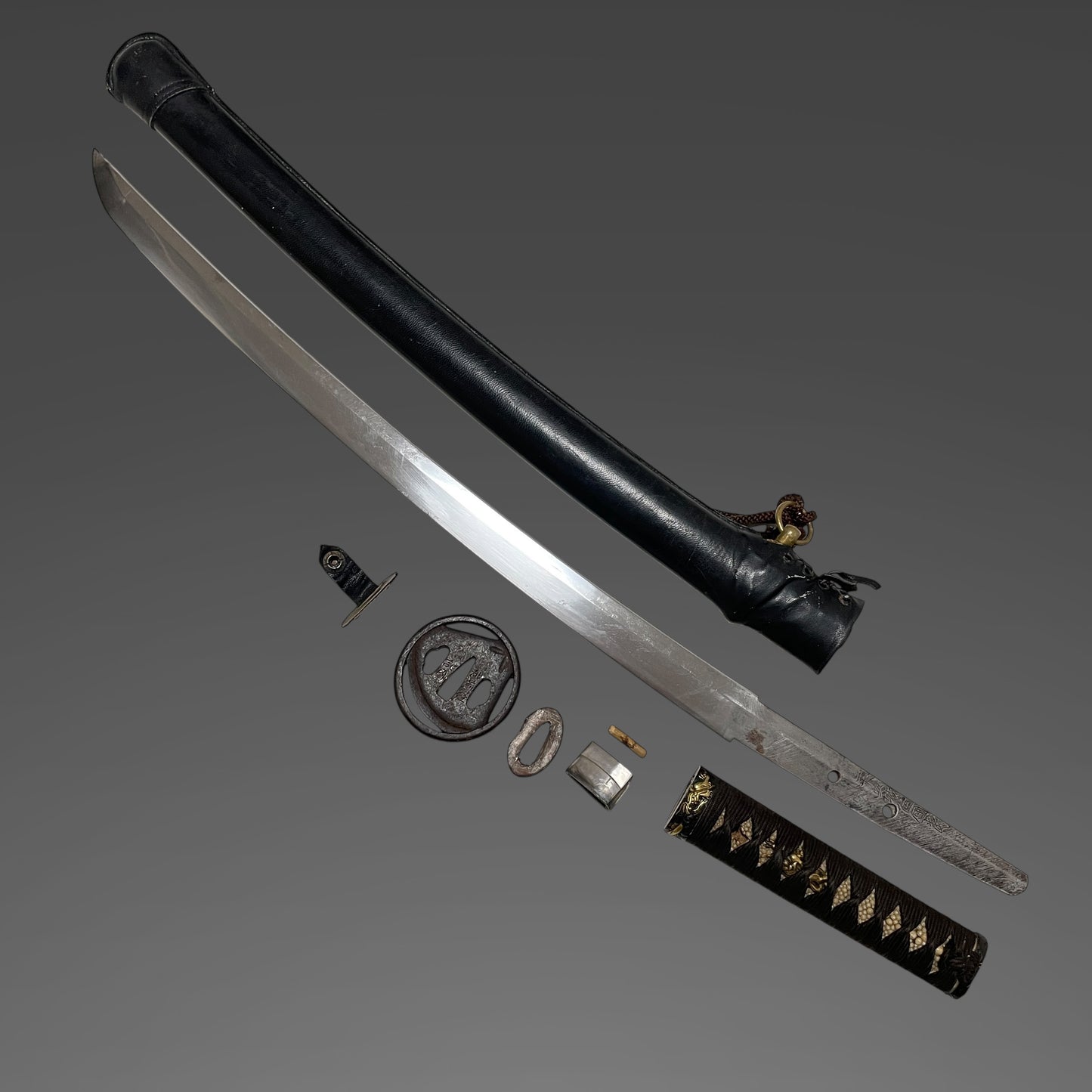 Short Navy GUNTO For Crew 搭乗員用短寸海軍刀, Dragon Fuchikashira, Heianjoju Kunitake signed