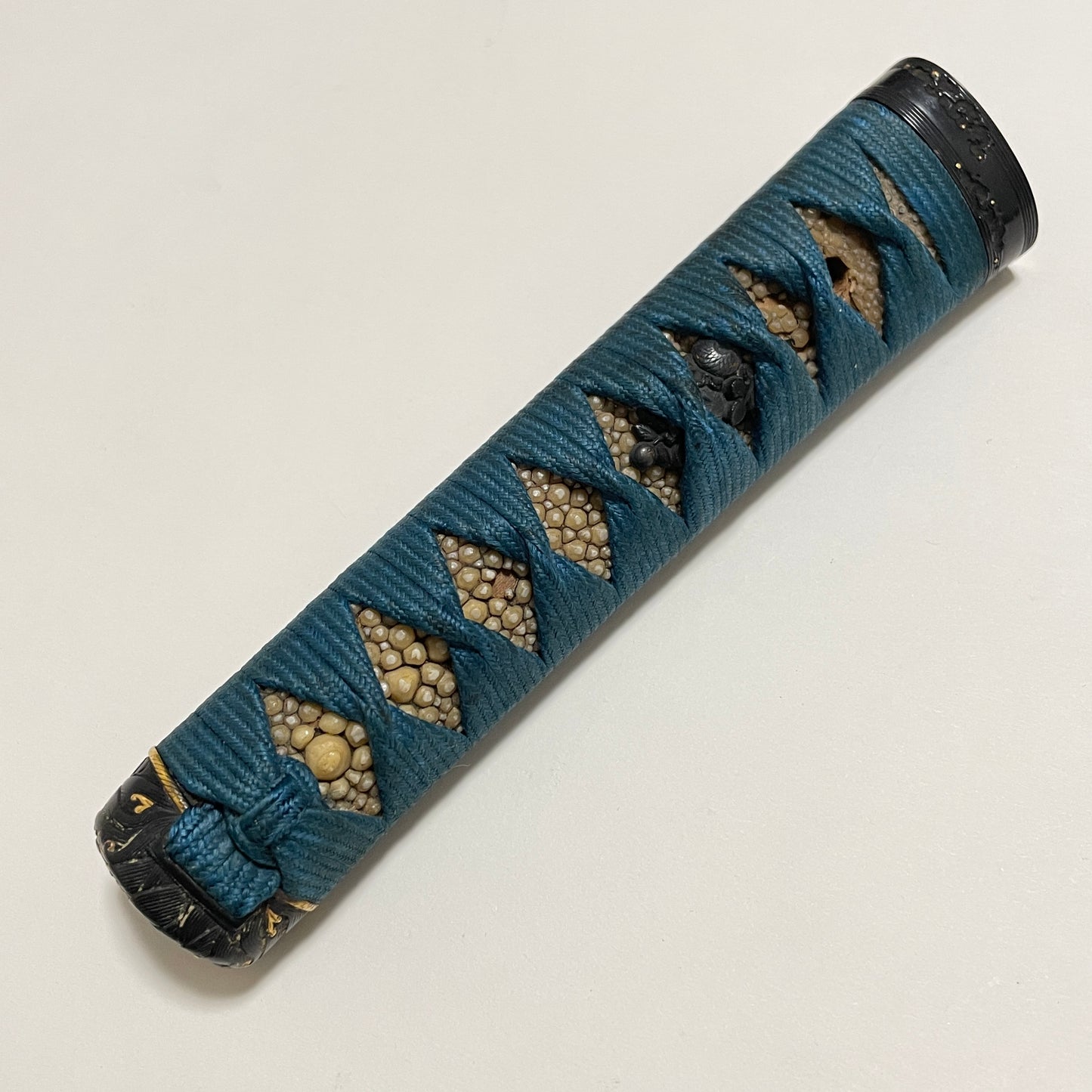 Wakasanokami Ujifusa 若狭守氏房 signed Long WAKIZASHI, with KOZUKA, Muromachi period