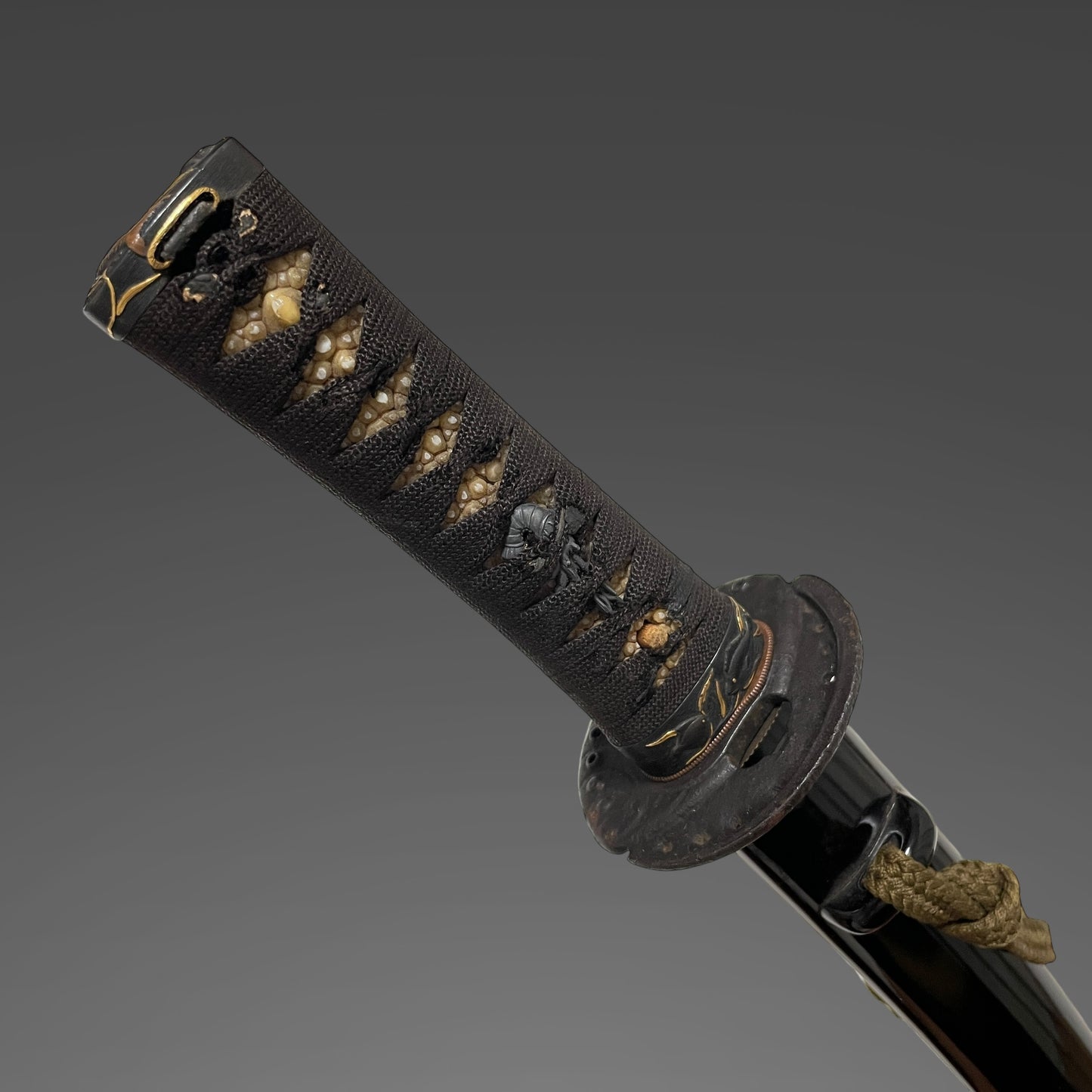 Fish and shellfish Fittings, Amazing Hamon Wakizashi, Edo period mumei