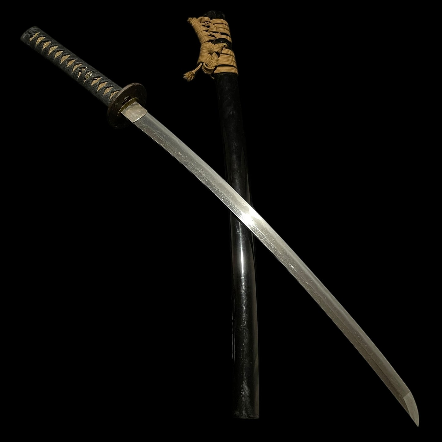 Long Wakizashi, Furukawa Genchin signed Fuchi, Samurai Menuki, Edo period mumei