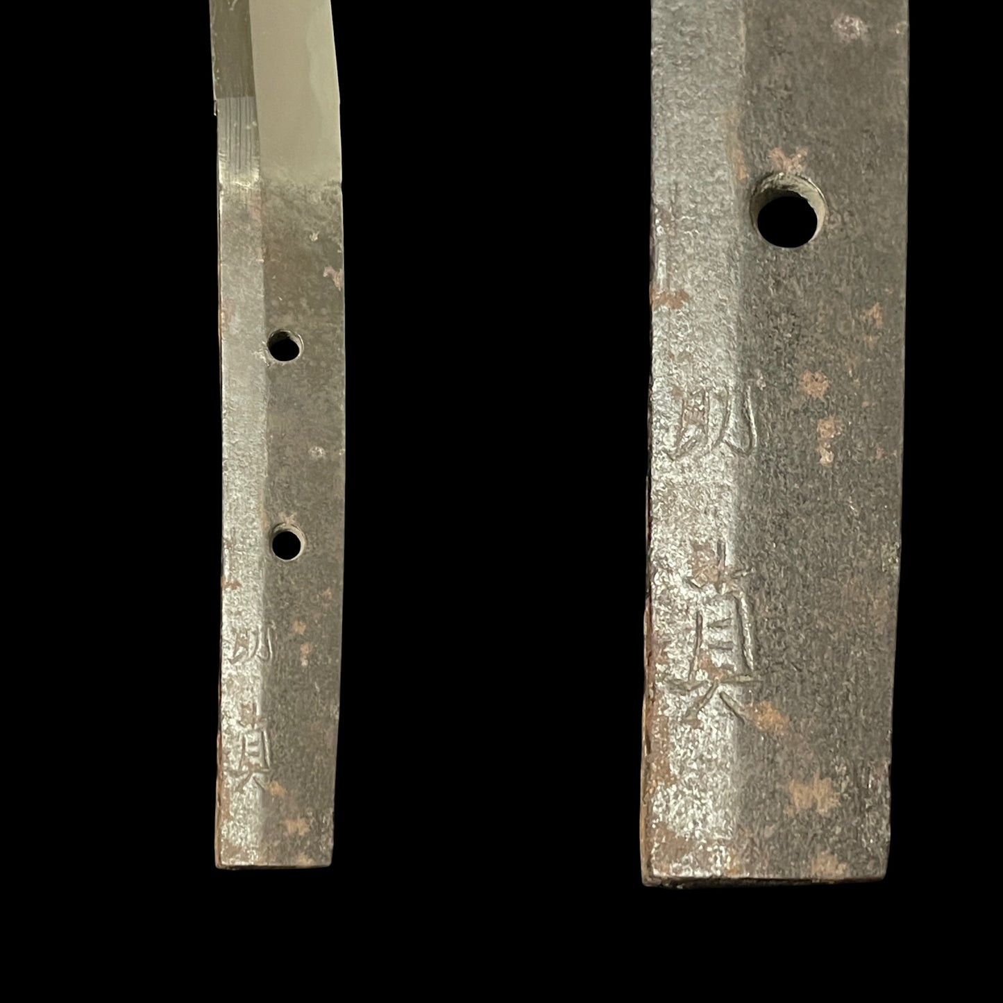 Amazing Hamon Sukezane 助真 signed Wakizashi, Copper Fuchikashira, Edo period
