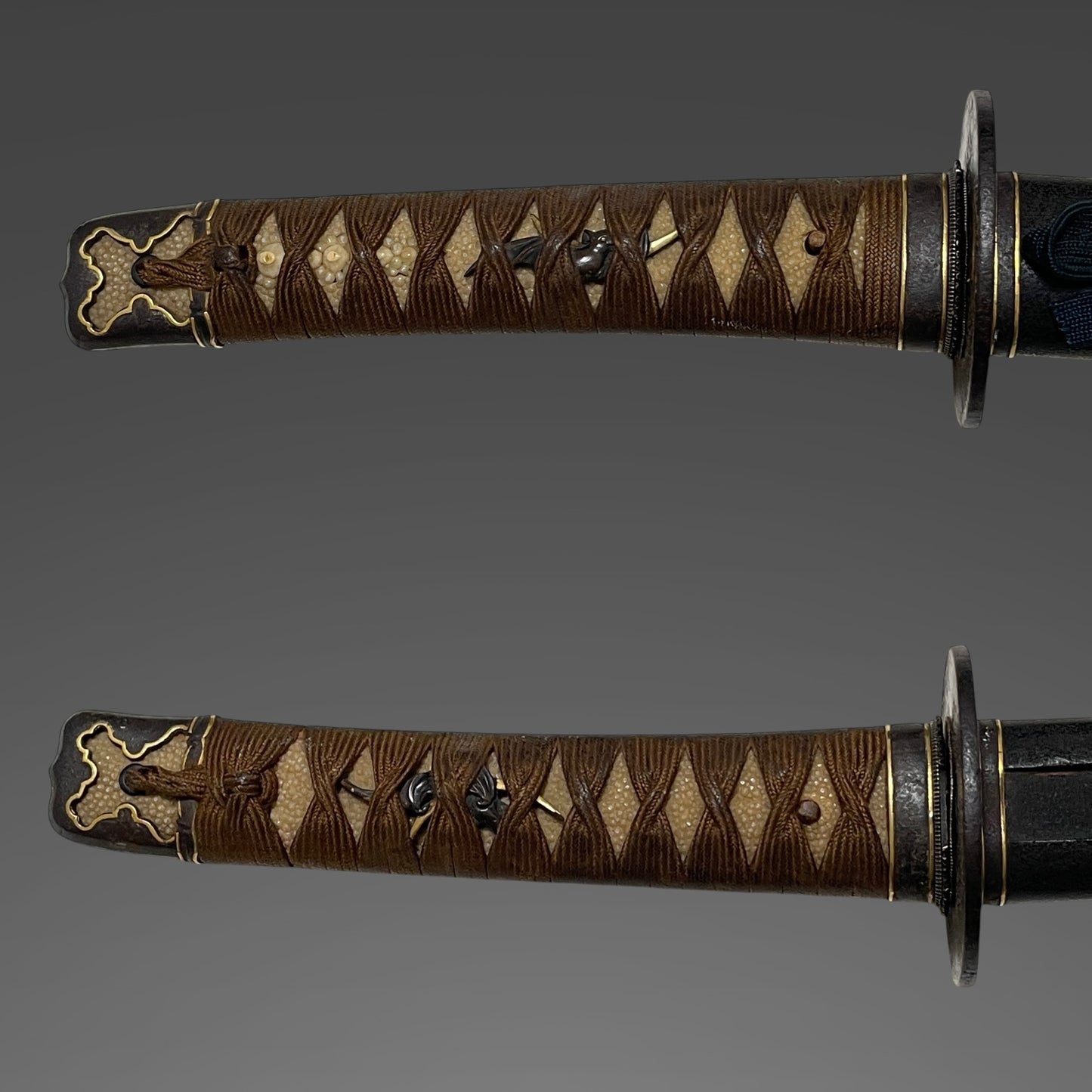 Bat Menuki 蝙蝠目貫, Handachi-Koshirae 半太刀拵 Wakizashi, Edo period mumei