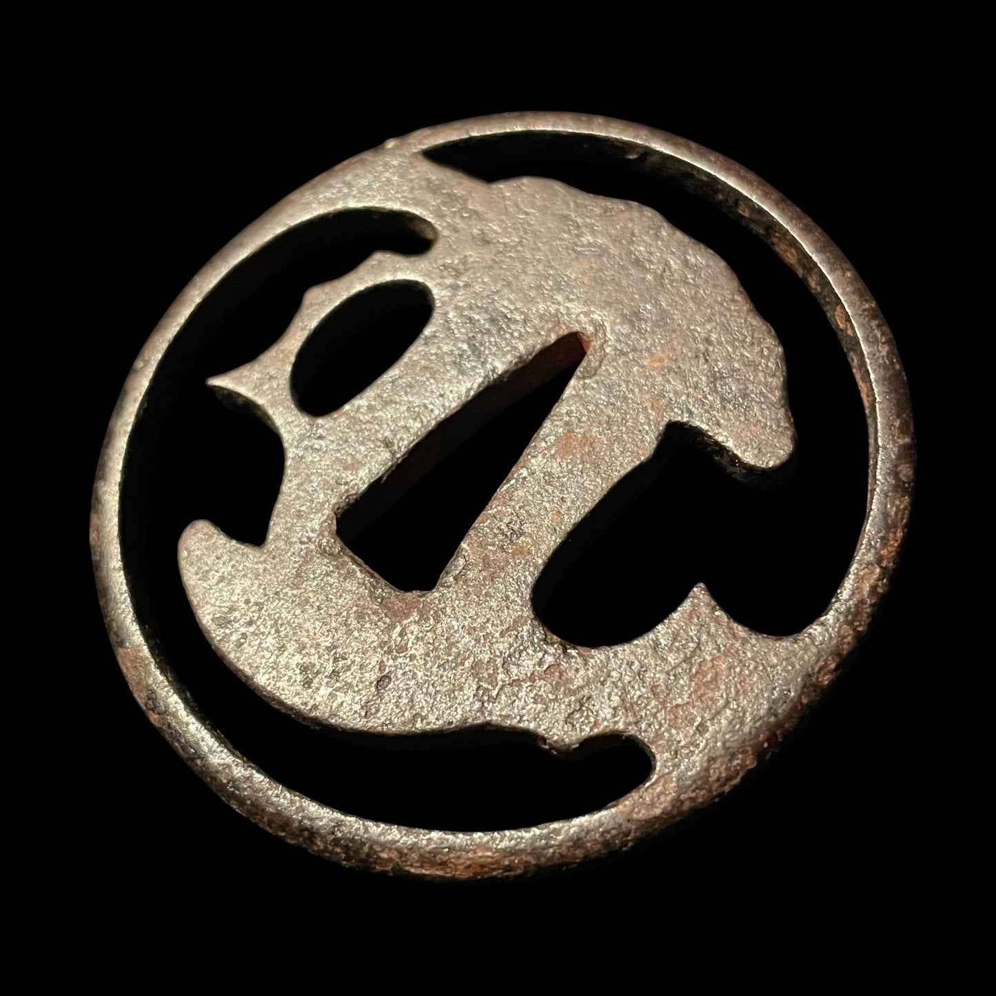 Suguha 直刃 Wakizashi, Thick Sukashi Tsuba, Edo period mumei