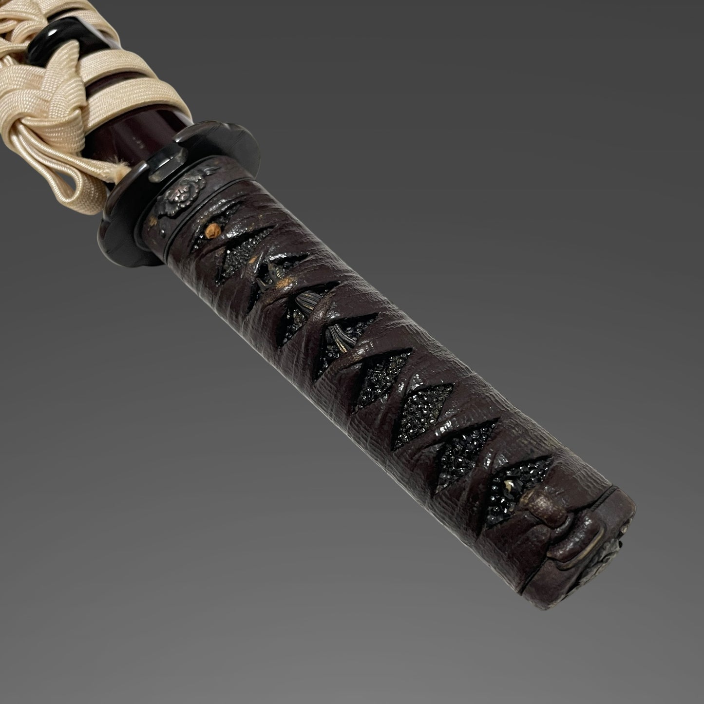 Masaie 正家 signed, Shobuzukuri Wakizashi, Peonies and butterflies Fuchikashira, Muromachi period