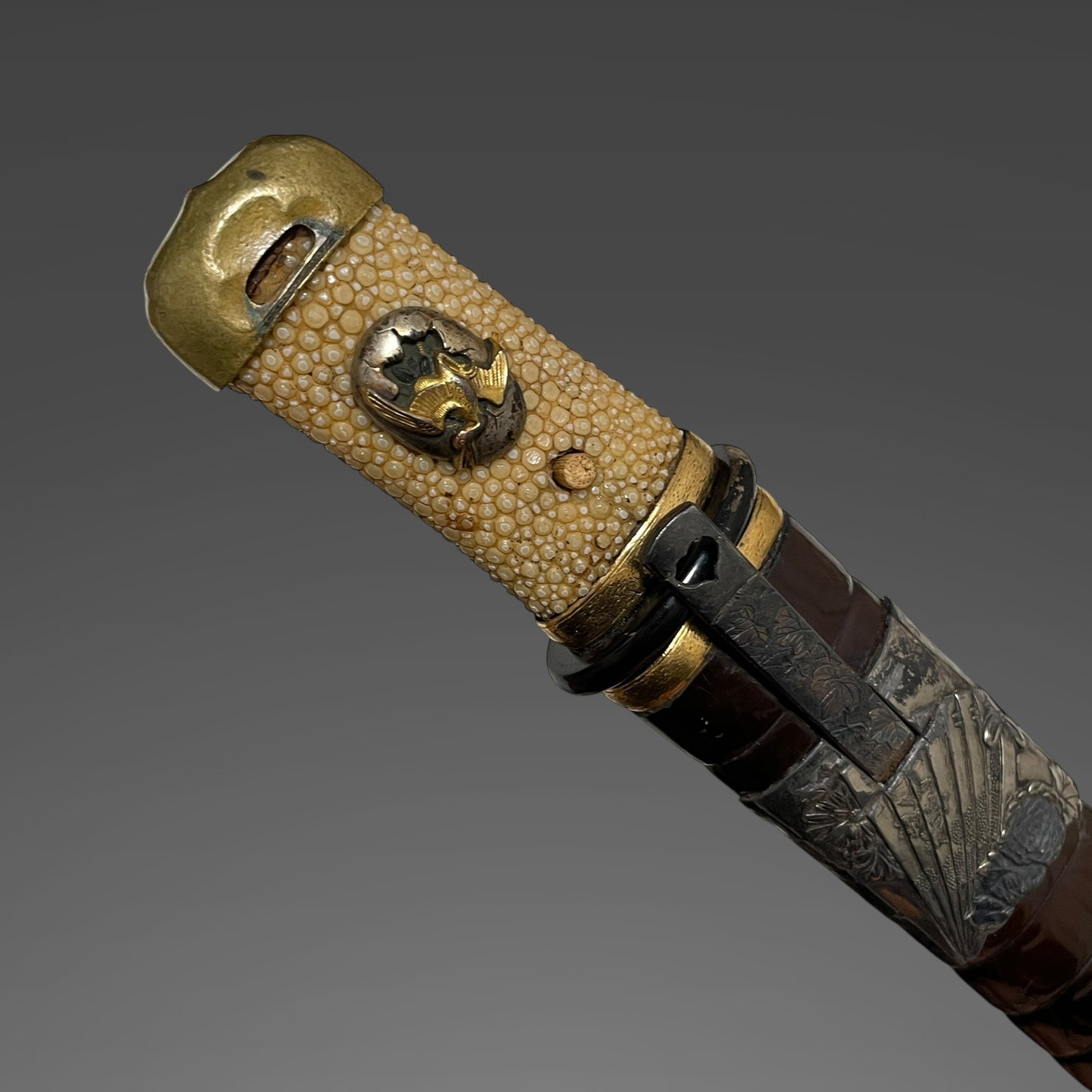 HORIMONO 彫物 Tanto, Fudo-Myoo 不動明王, with Kozuka Kogai, Edo period mumei