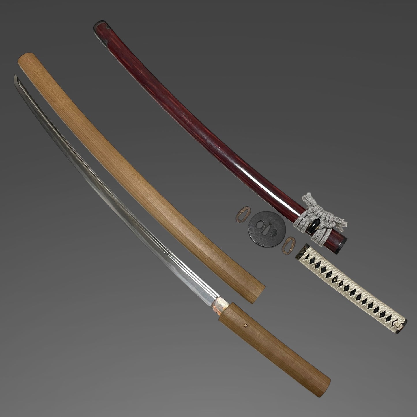 Bishuosafune Norimitsu 備州長船則光 signed Red KATANA, with Shirasaya, Muromachi period