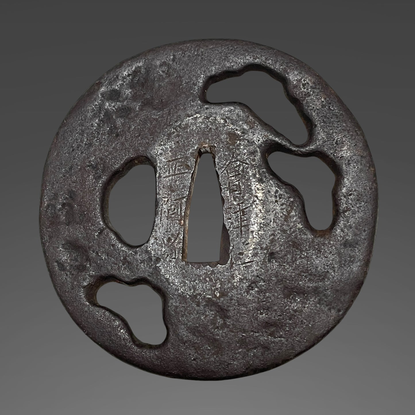 Kaneharu 兼春 KATANA, Family crest Fuchikashira, KOTO Muromachi period, NBTHK Certificate