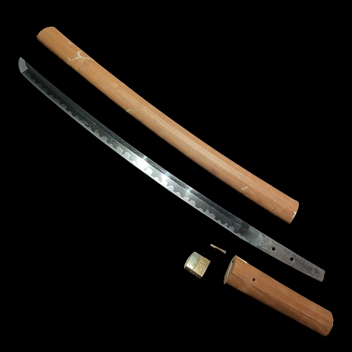 Amazing Gunome-Choji Hamon 互目丁子刃文, Ujifusa 氏房 signed WAKIZASHI, Edo period